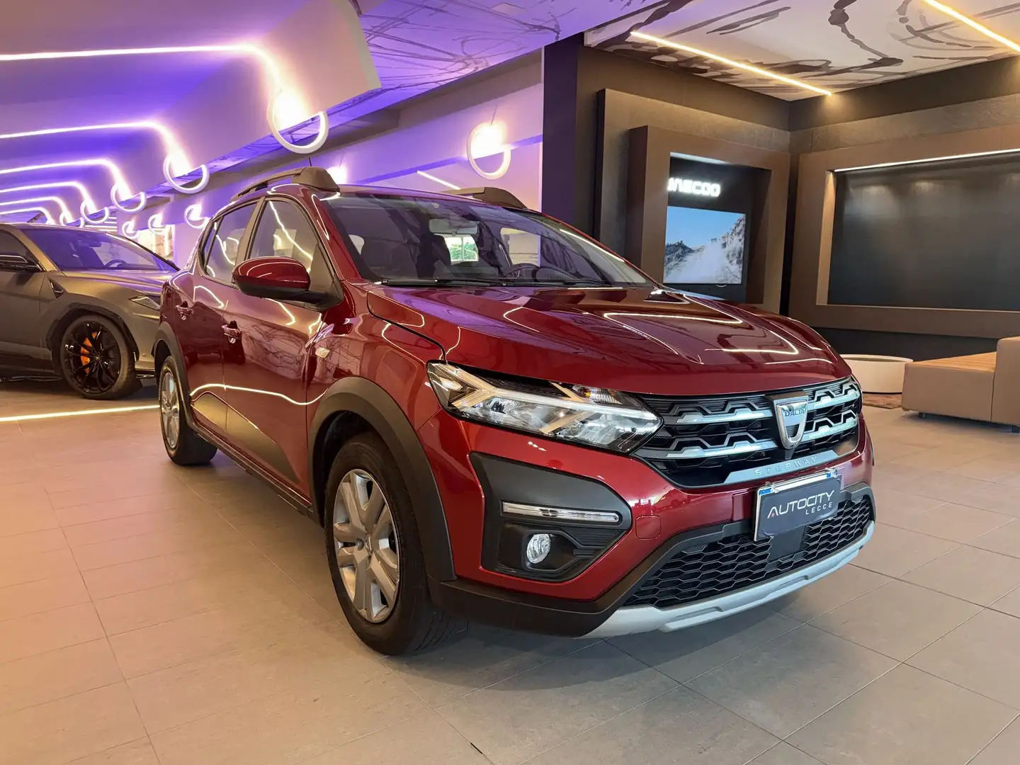 Dacia Sandero 1.0 TCE 101 CV LPG STEPWAY COMFORT GPL Rojo - 1