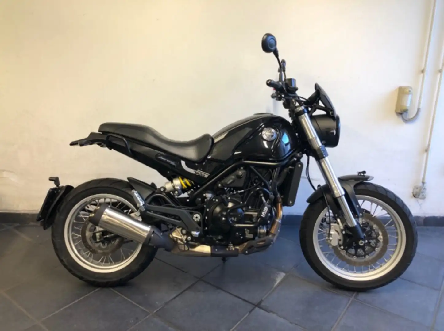 Benelli Leoncino 500 Naked Zwart - 1