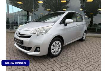 1.3 VVT-i Aspiration ** Climate Control ** Bluetoo