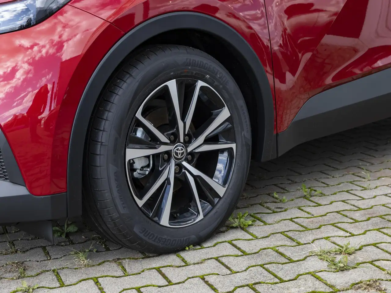 Toyota C-HR 1.8 Hybrid Teamplayer NAVI SHZ PDC 13