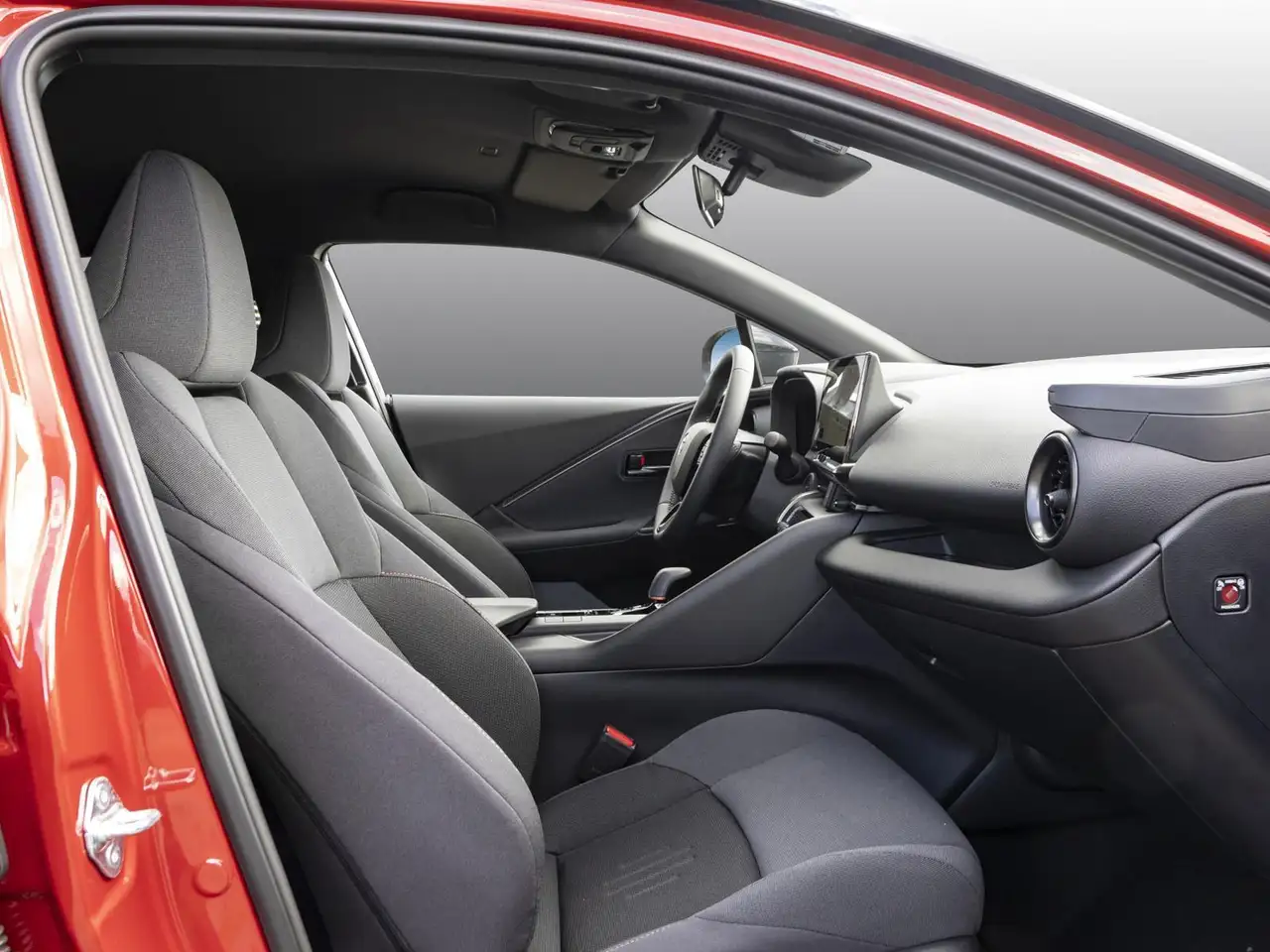 Toyota C-HR 1.8 Hybrid Teamplayer NAVI SHZ PDC 6