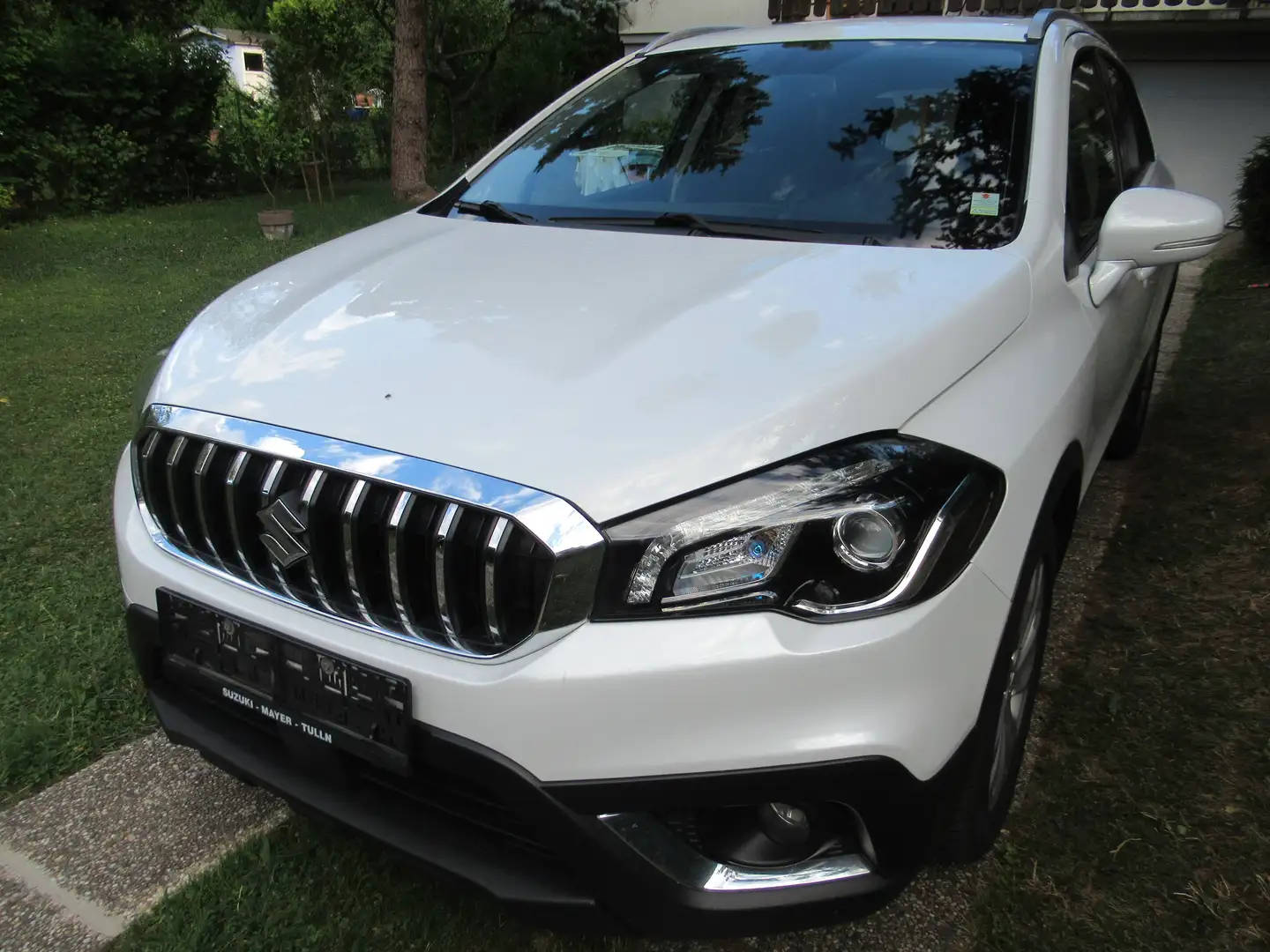 Suzuki SX4 S-Cross SX4 S-Cross 1,0 DITC 4WD shine shine Weiß - 1