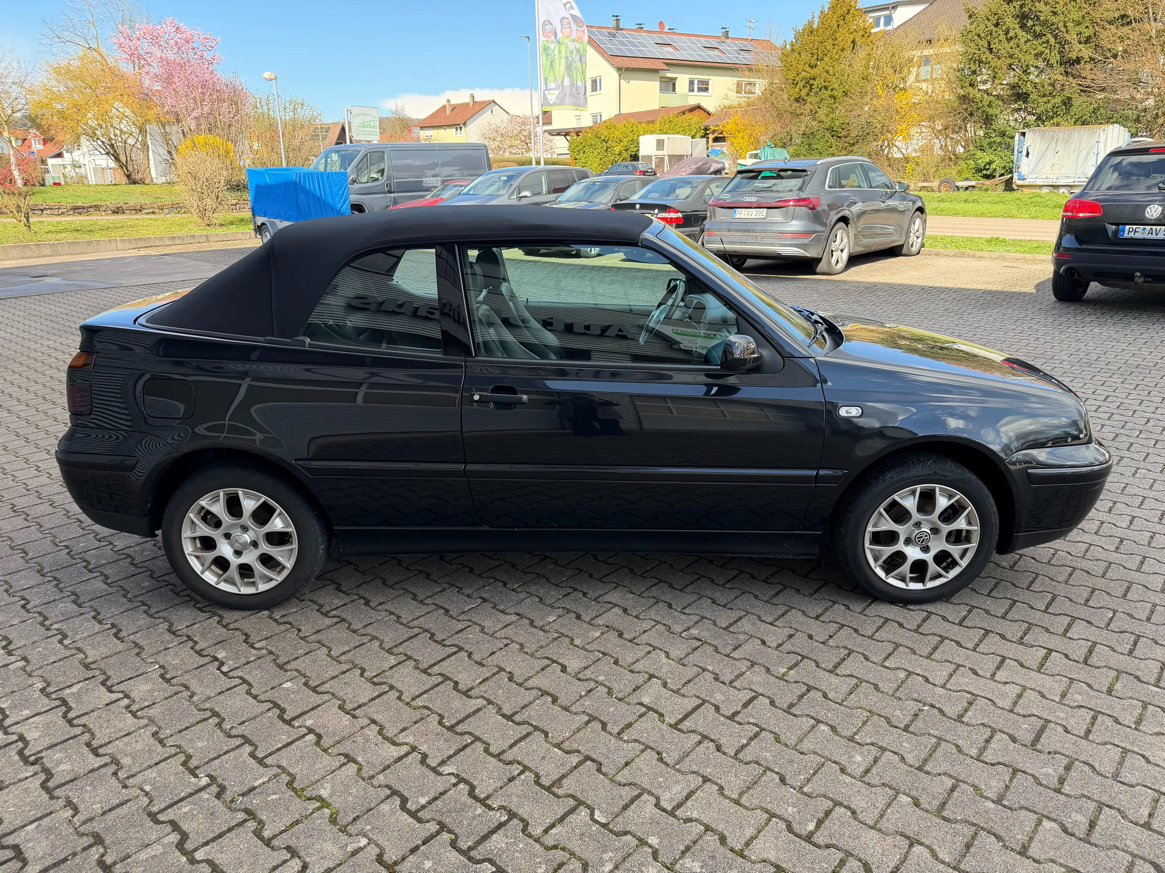 Volkswagen Golf Cabriolet Sommerfahrzeug 2.0 Colour Concept Sportsitze — photo 9