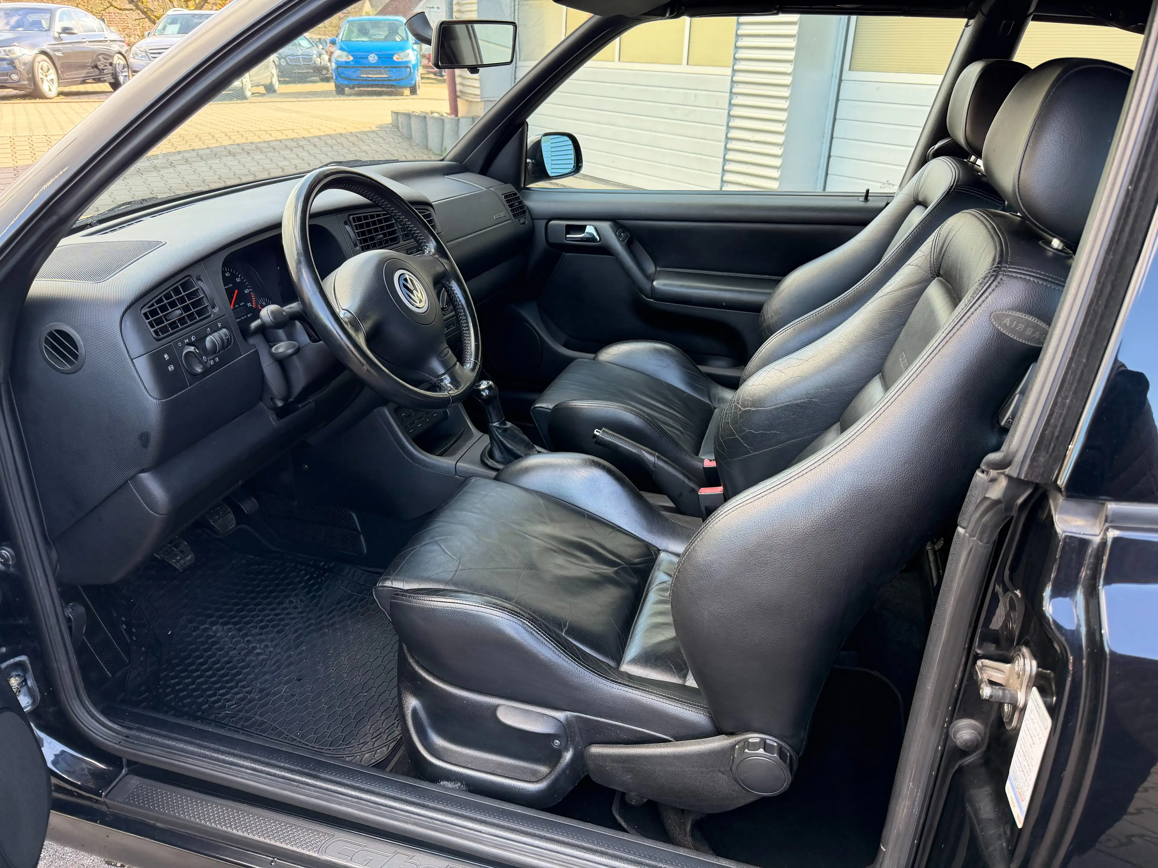 Volkswagen Golf Cabriolet Sommerfahrzeug 2.0 Colour Concept Sportsitze — photo 15