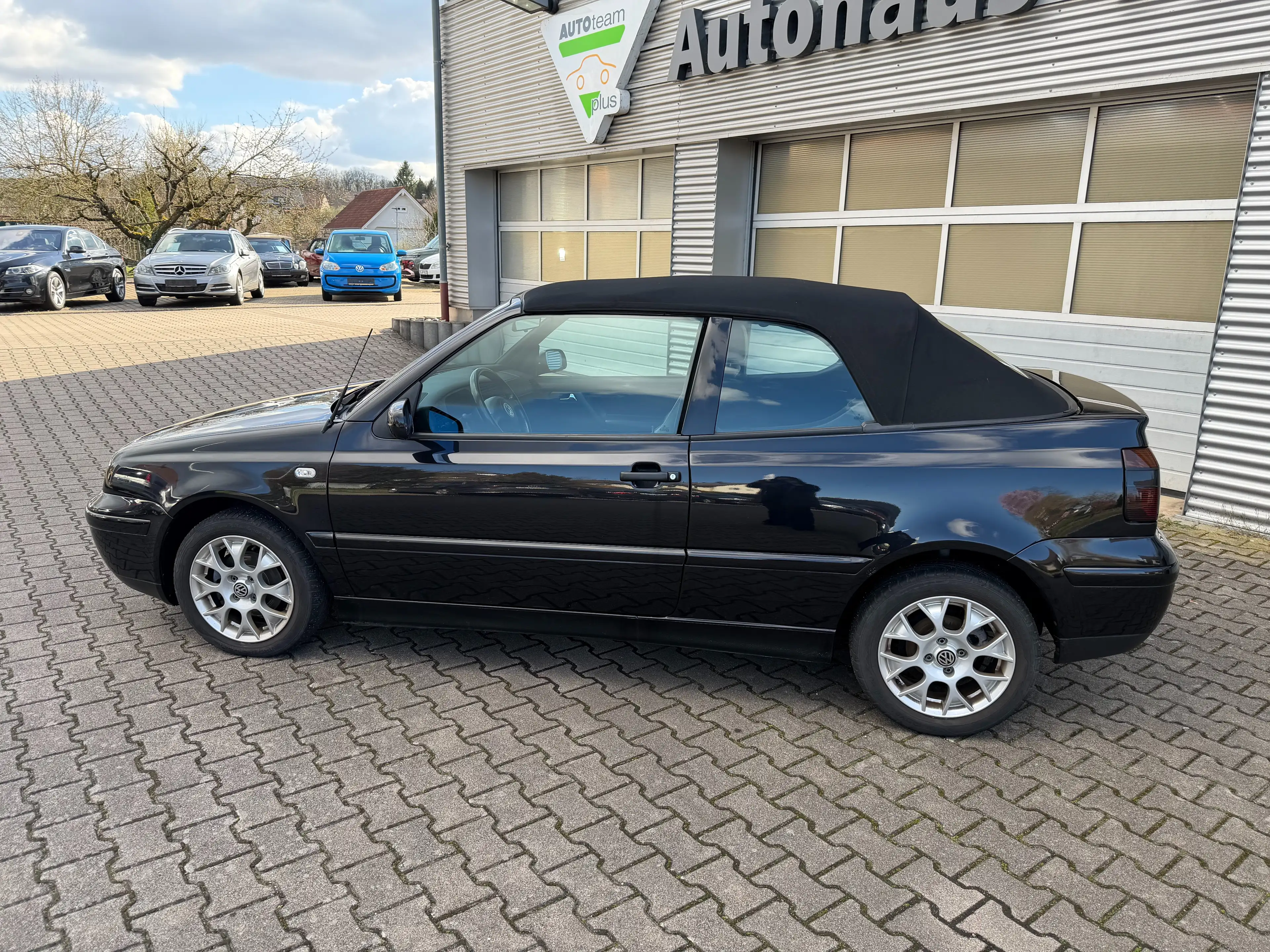 Volkswagen Golf Cabriolet Sommerfahrzeug 2.0 Colour Concept Sportsitze — photo 8