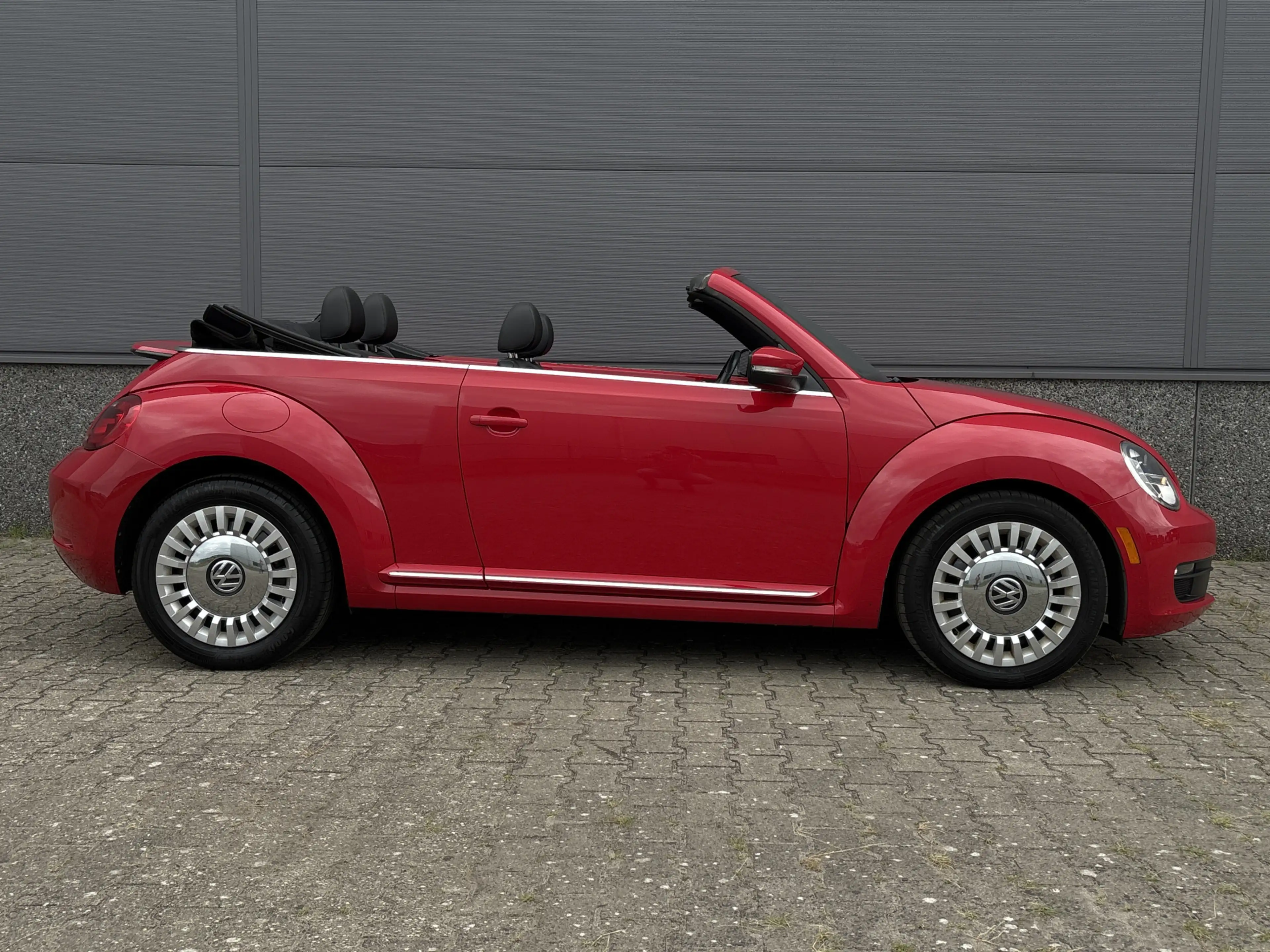 Volkswagen Beetle Cabrio 1.8T Premium - Automaat - Cruise Control - — photo 6