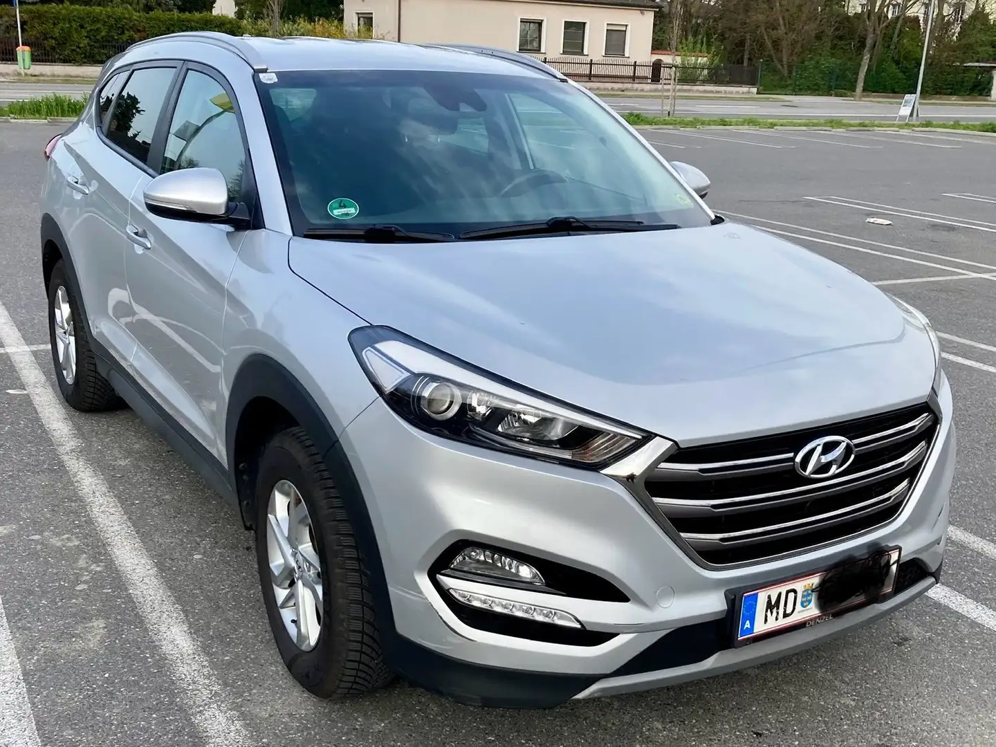 Hyundai TUCSON Tucson 1,7 CRDI Start-Stopp Business Comfort Silber - 1