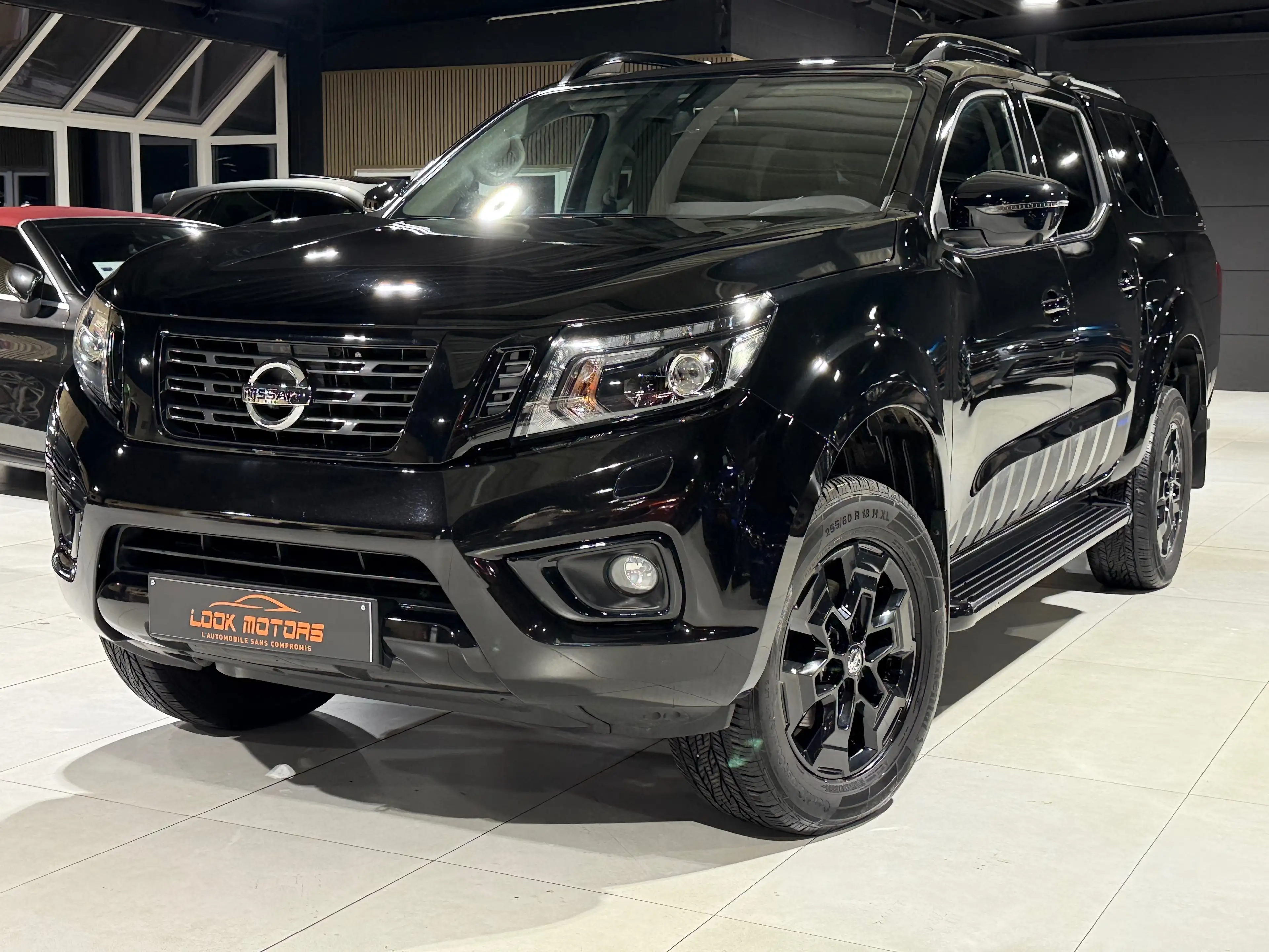 Nissan Navara 2.3 dCi 4WD N-Guard Bt-Auto HARDTOP GPS CAM360 TVA