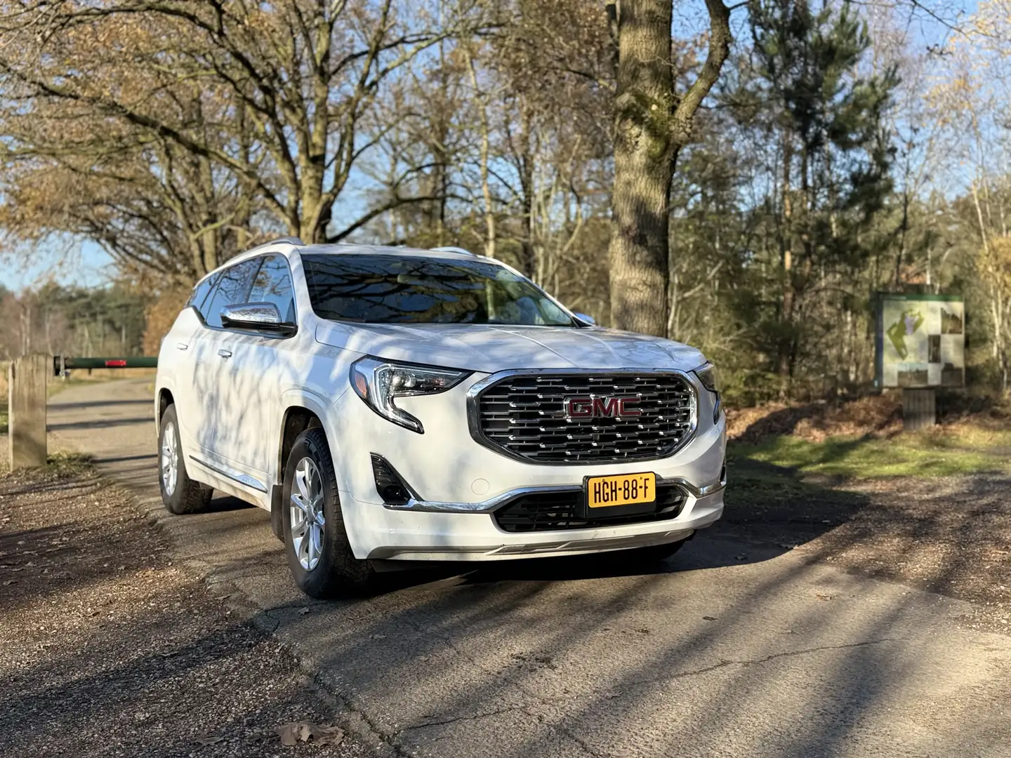 GMC Terrain Denali awd - 1