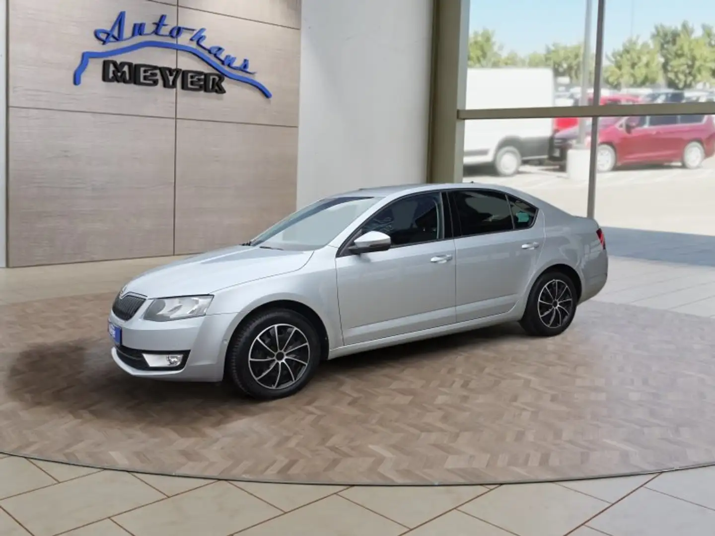 Skoda Octavia 1,4TSI 150PS Navi/Sitzhz/Temp/Pdc vo+hi Argento - 1