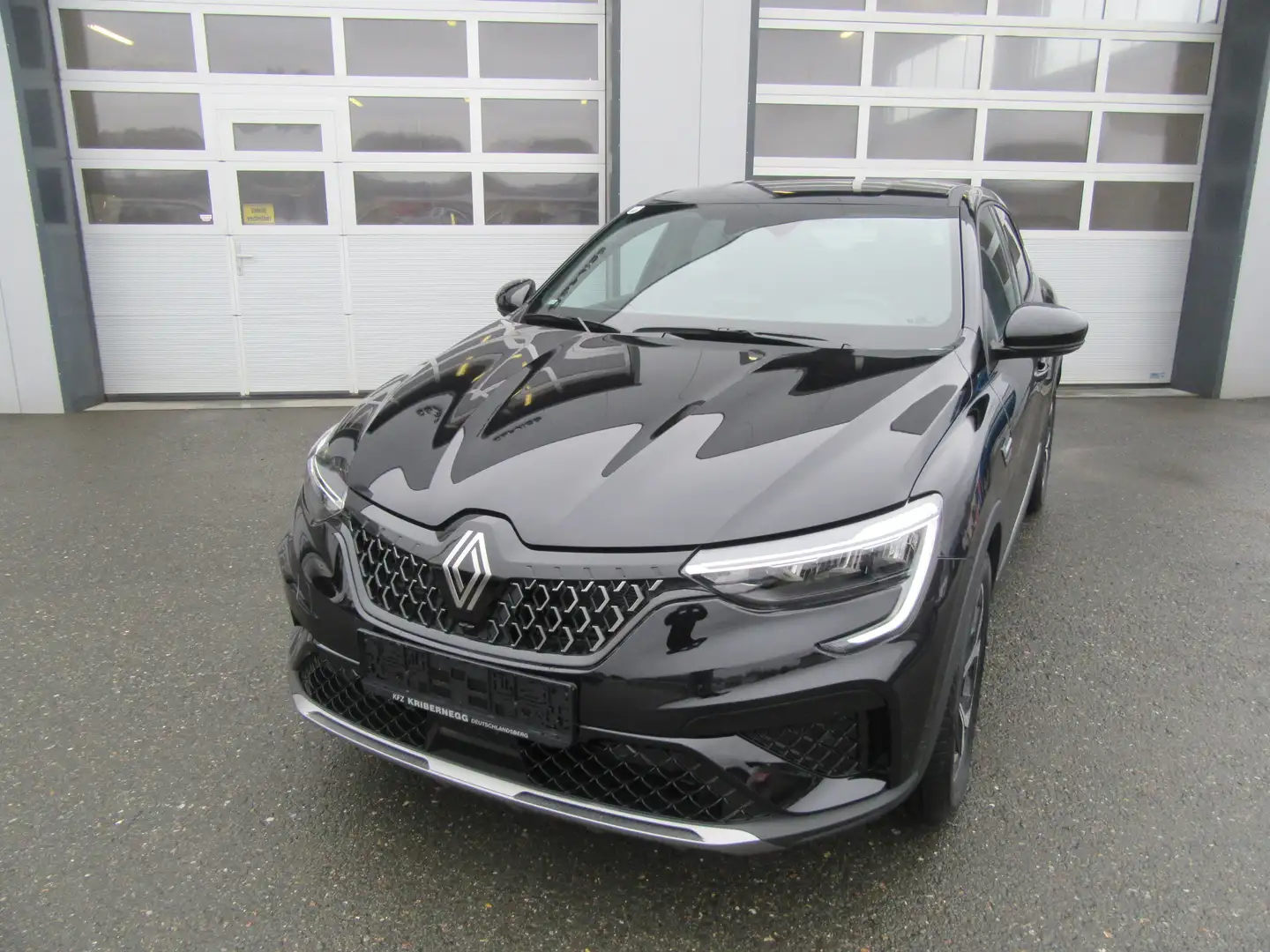 Renault Arkana Techno Mild Hybrid 140 EDC Schwarz - 1