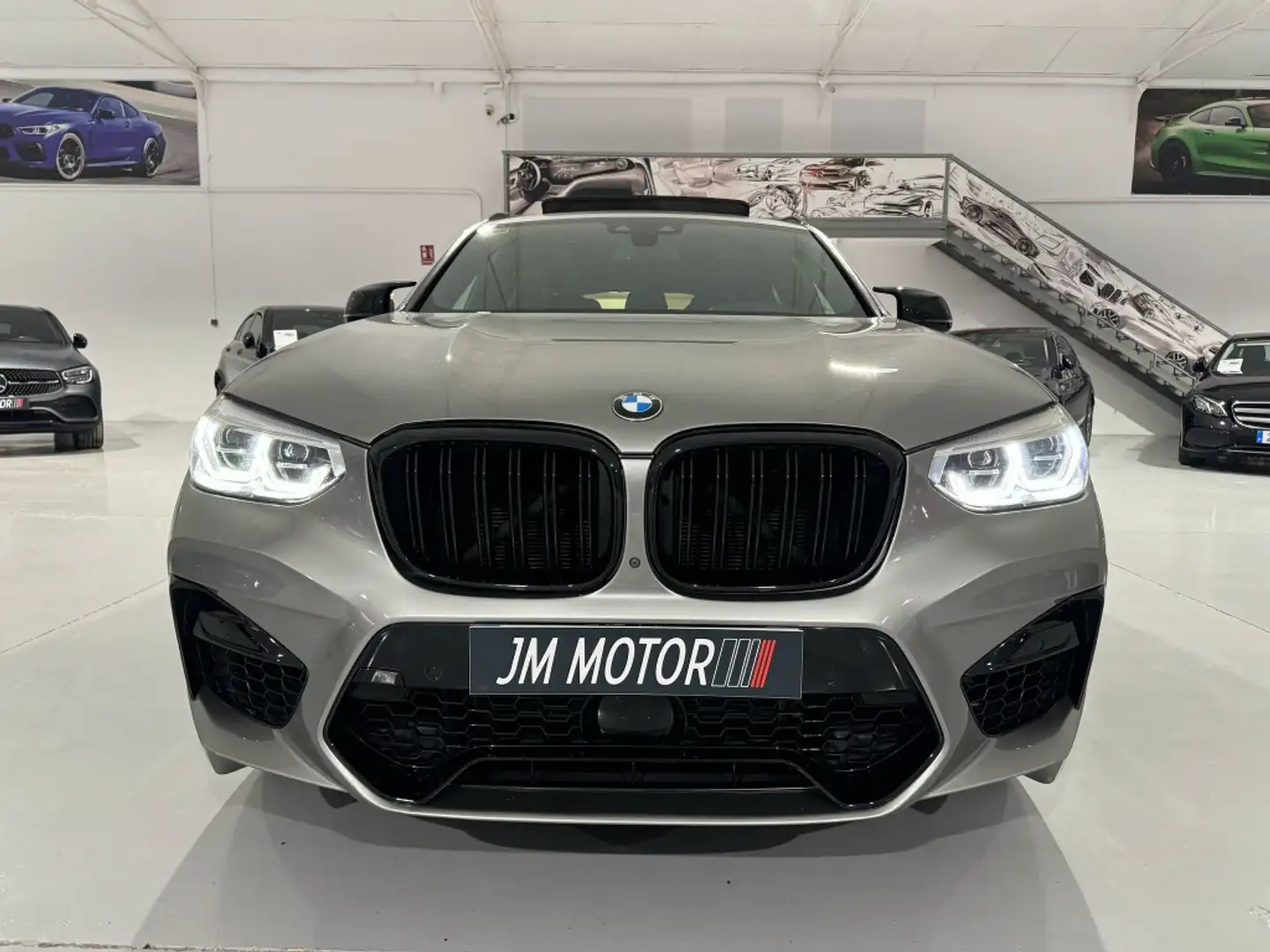 BMW X4 M Competition Grijs - 2