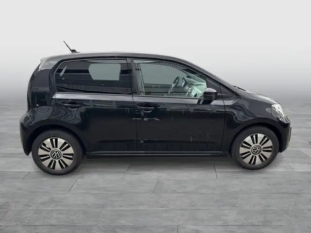Volkswagen E-Up! view 7