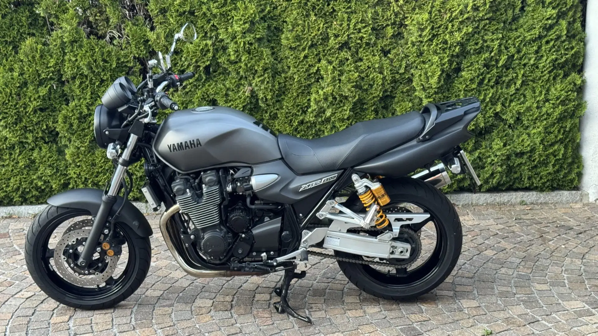 Yamaha XJR 1300 Grigio - 1