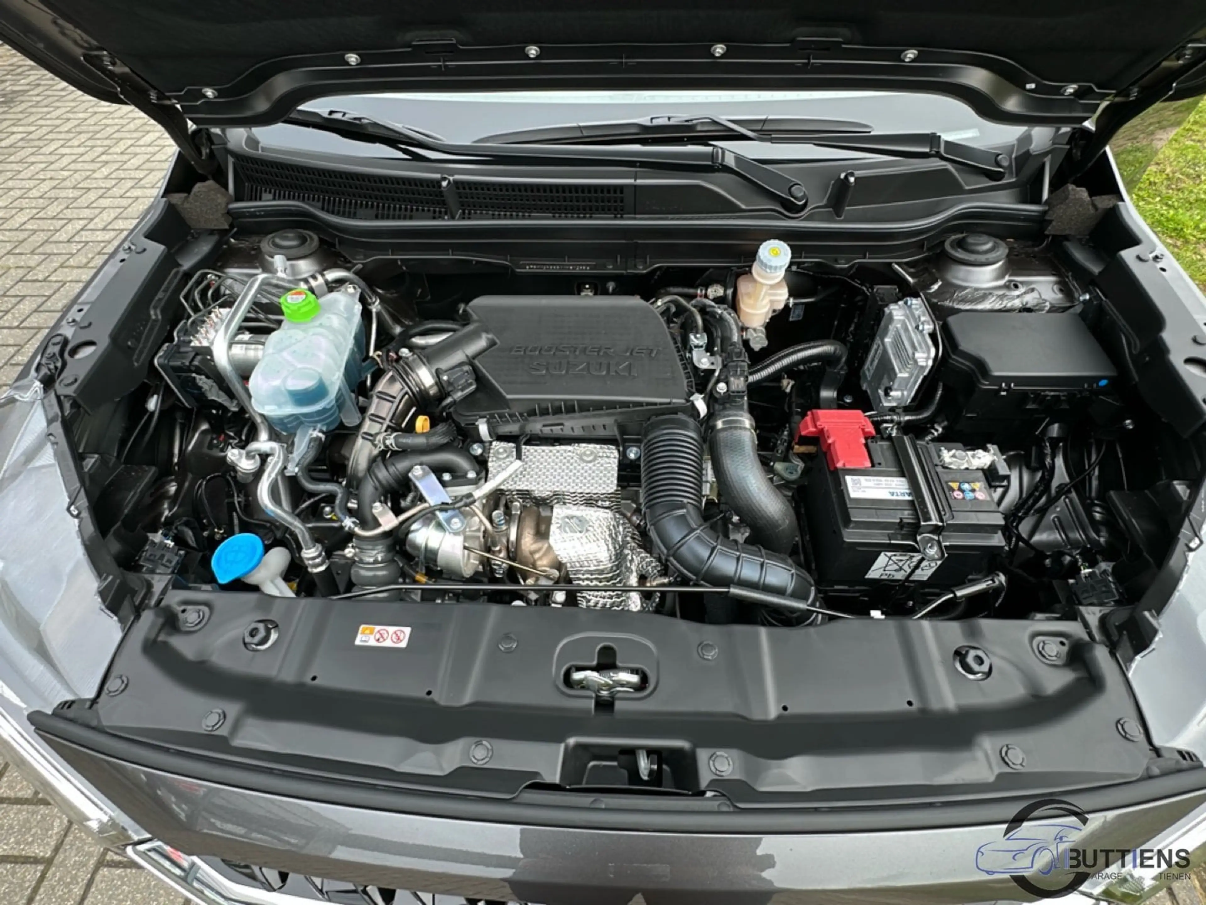 Suzuki SX4 S-Cross Grand Luxe TSUKI 2WD (MY25) — photo 9