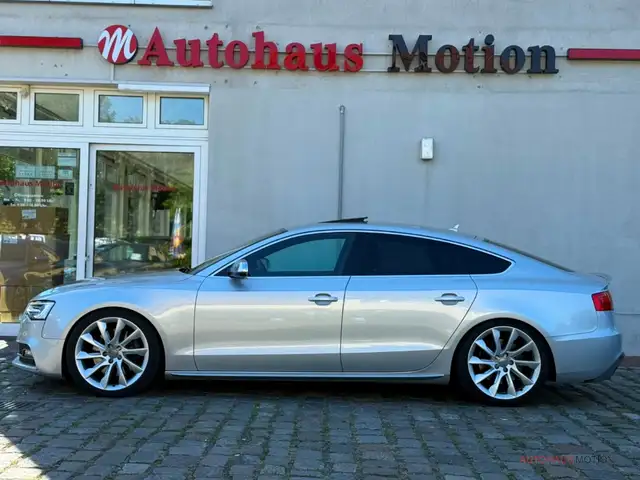 Audi S5 view 9