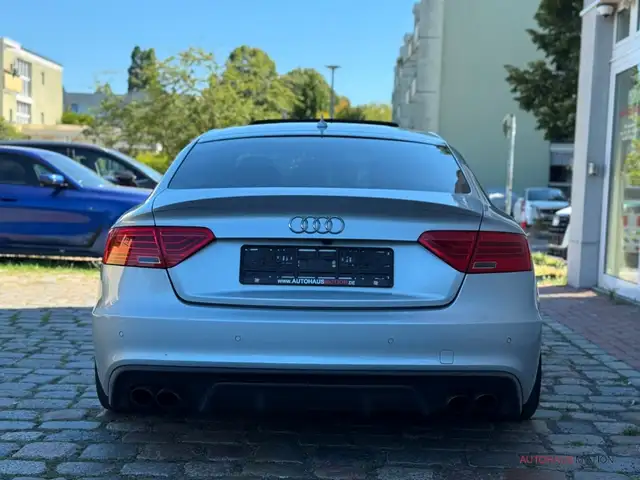 Audi S5 view 6