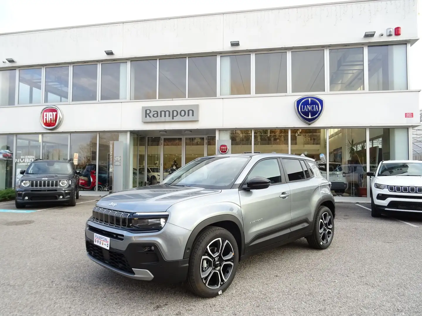 Jeep Avenger 1.2 Turbo Summit Grigio - 1