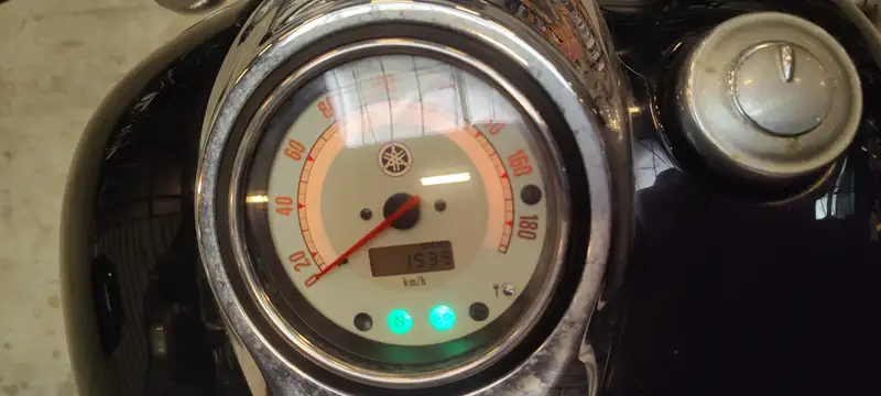 Yamaha XVS 1100 - foto 2