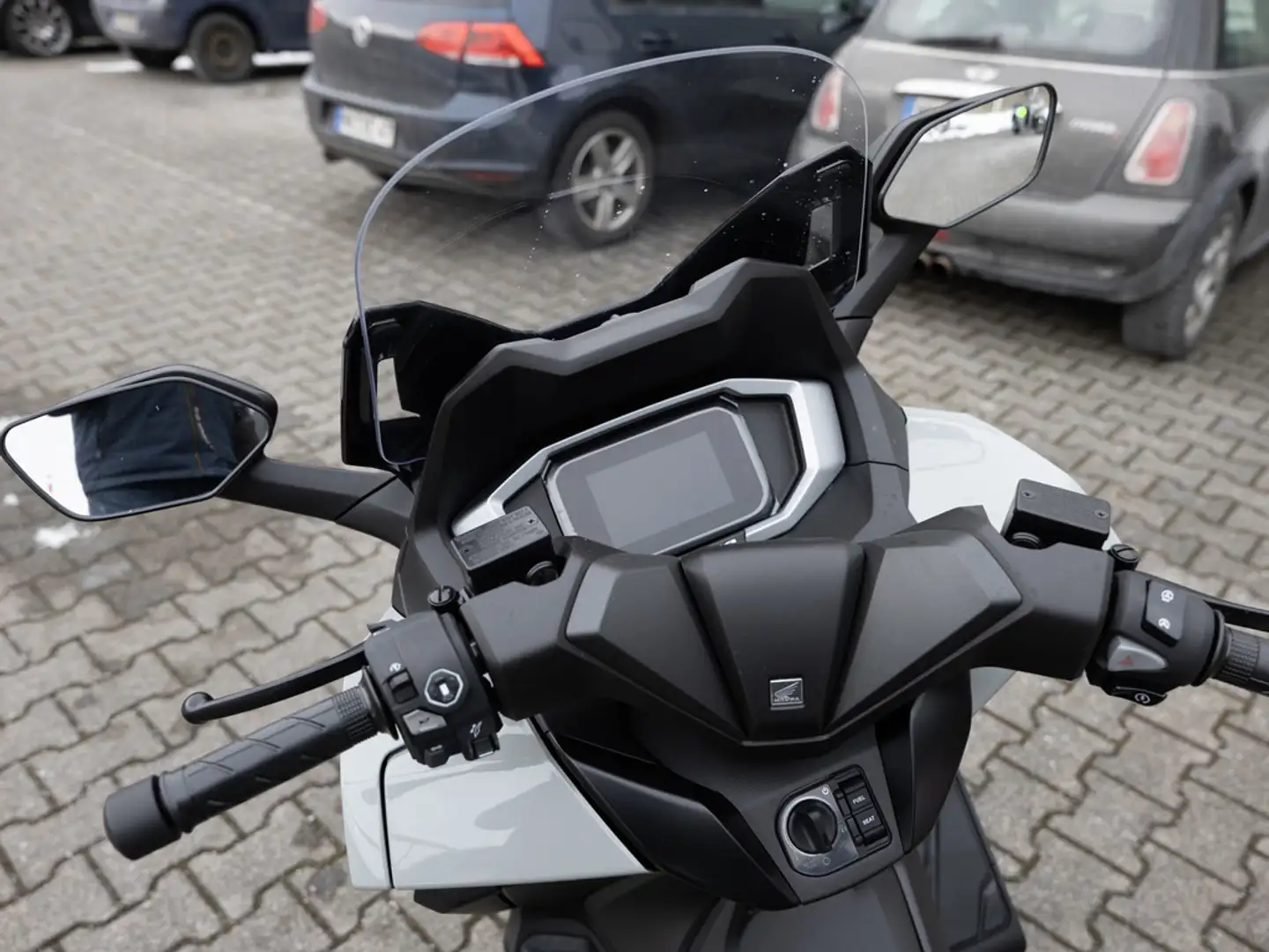 Honda Forza 125 inkl. Top Case LED SCHEINWERFER Šedá - 2