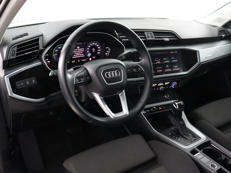 Audi Q3 Sportback 45 TFSI e Advanced Edition S-Line (Matri — photo 3