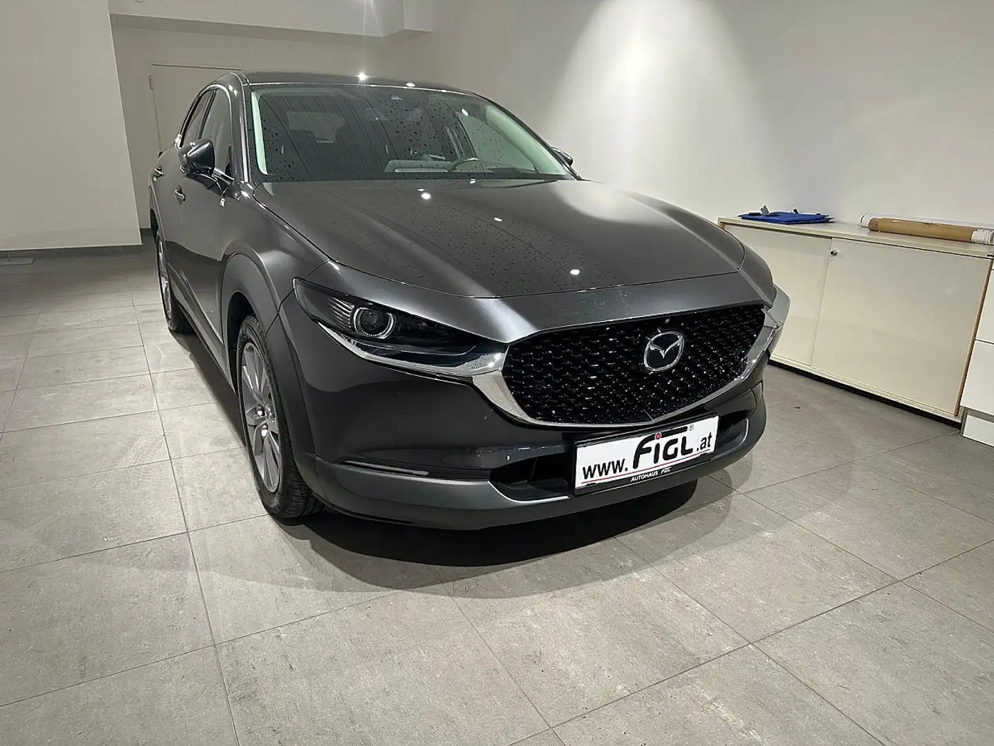 Mazda CX-30 G122 Comfort+/SO/ST/PR/TE Aut. Grau - 2