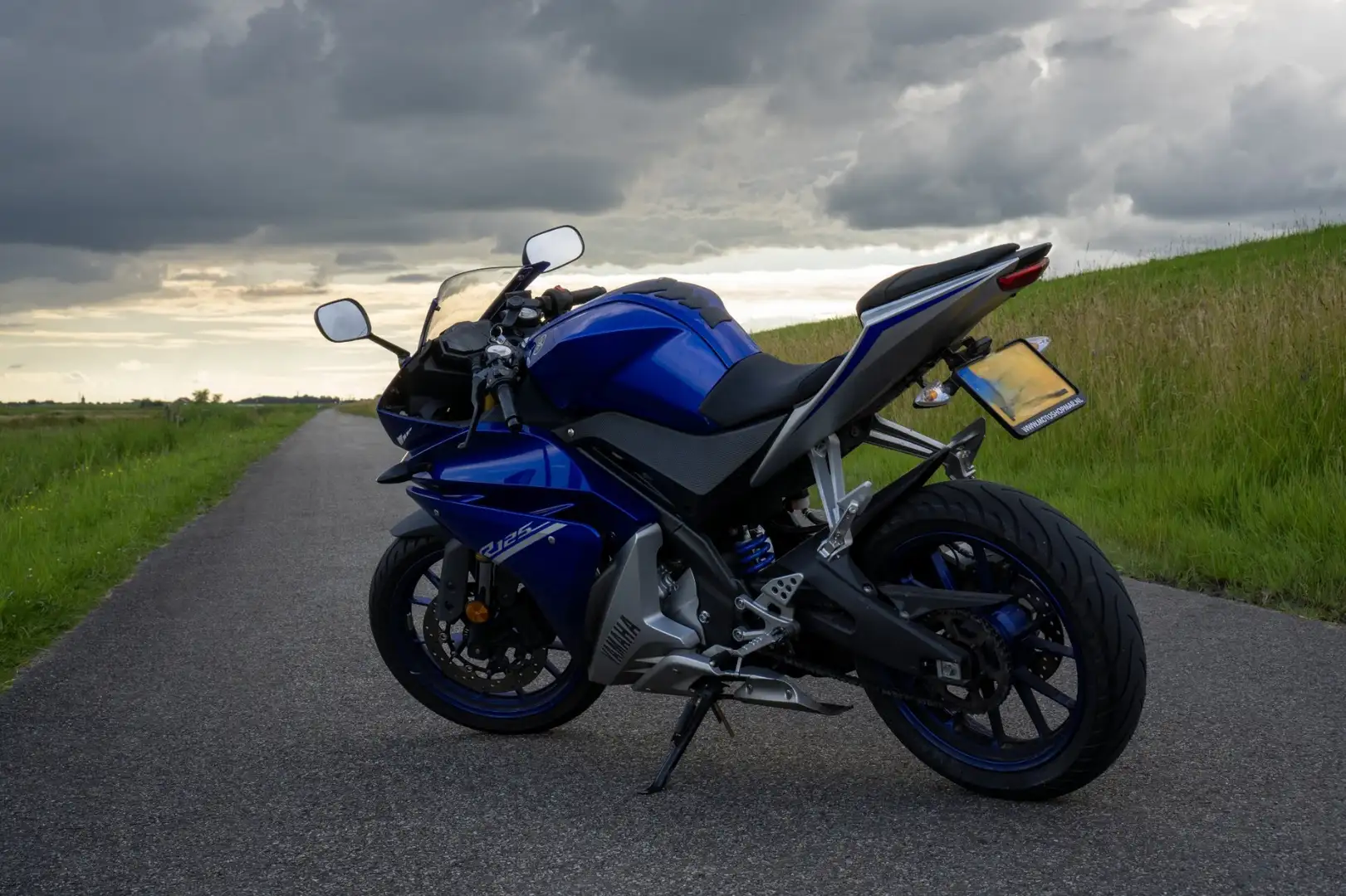 Yamaha YZF-R125 Albastru - 2