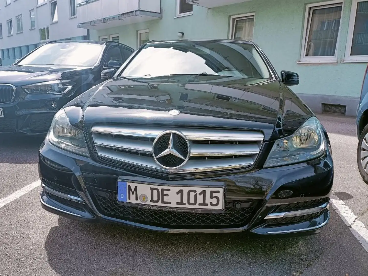Mercedes-Benz C 200 C 200 T (BlueEFFICIENCY) Avantgarde Schwarz - 1
