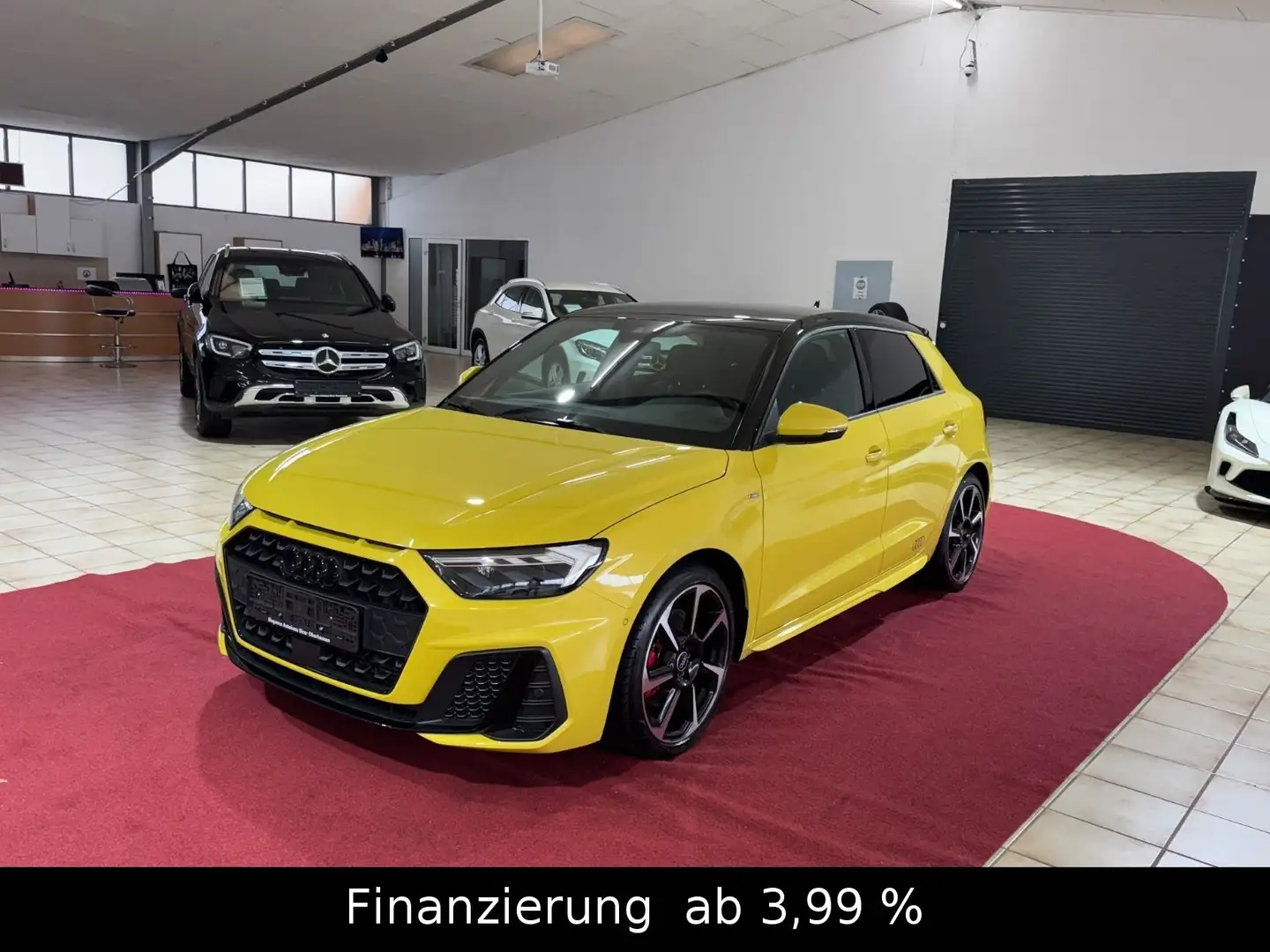 Audi A1 Sportback 40 TFSI S line Giallo - 1