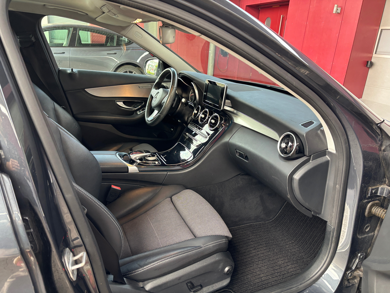 Mercedes-Benz C 180 C180T Avantgarde/ILS/Panorama/Tempomat — photo 12