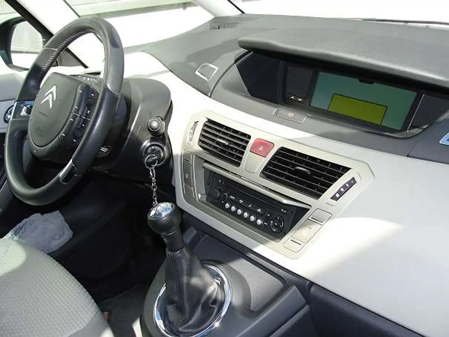 Citroen C4 C4 1,6 VTi Attraction Attraction Schwarz - 1