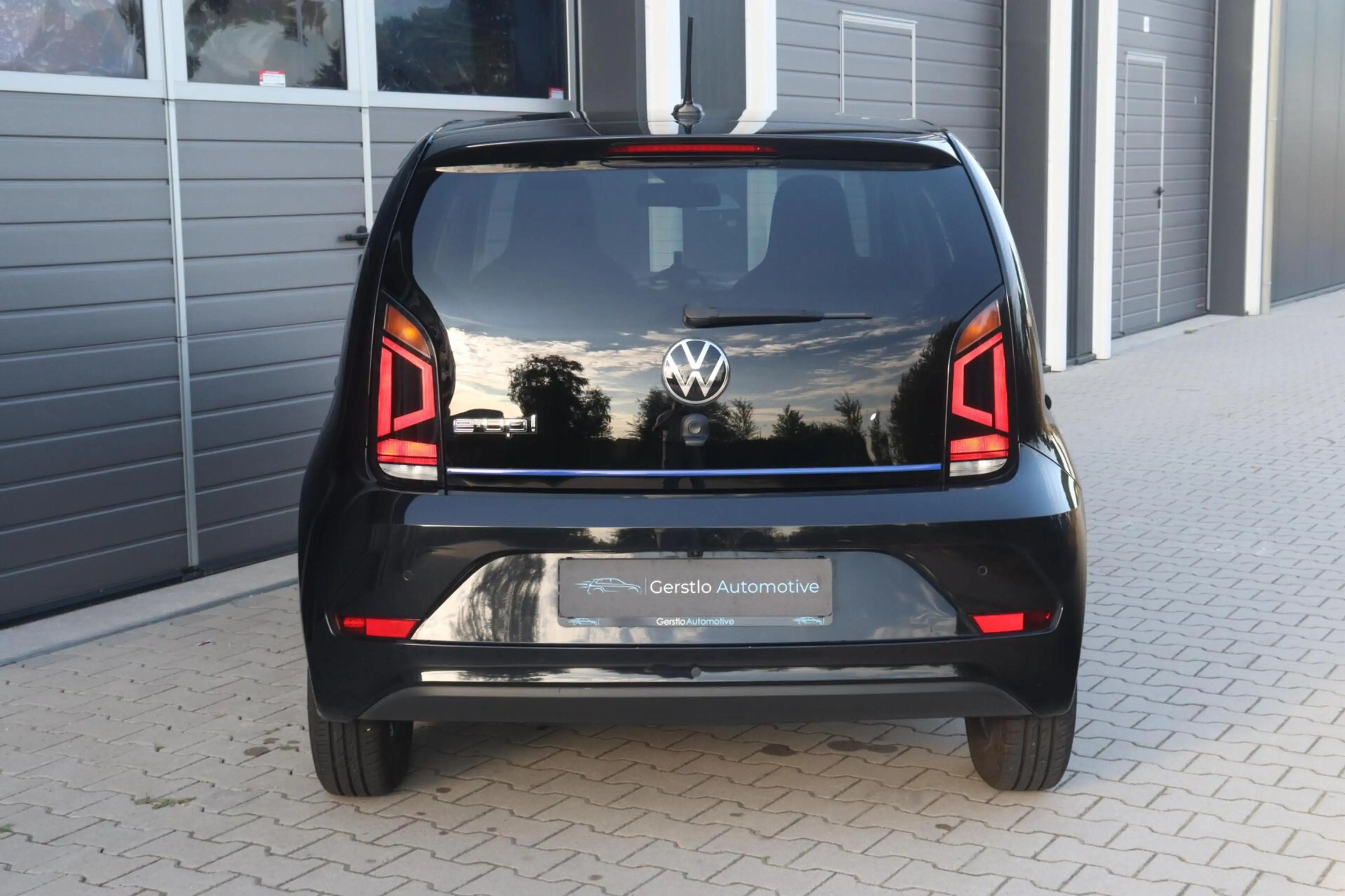 Volkswagen e-up! e-up! — photo 8