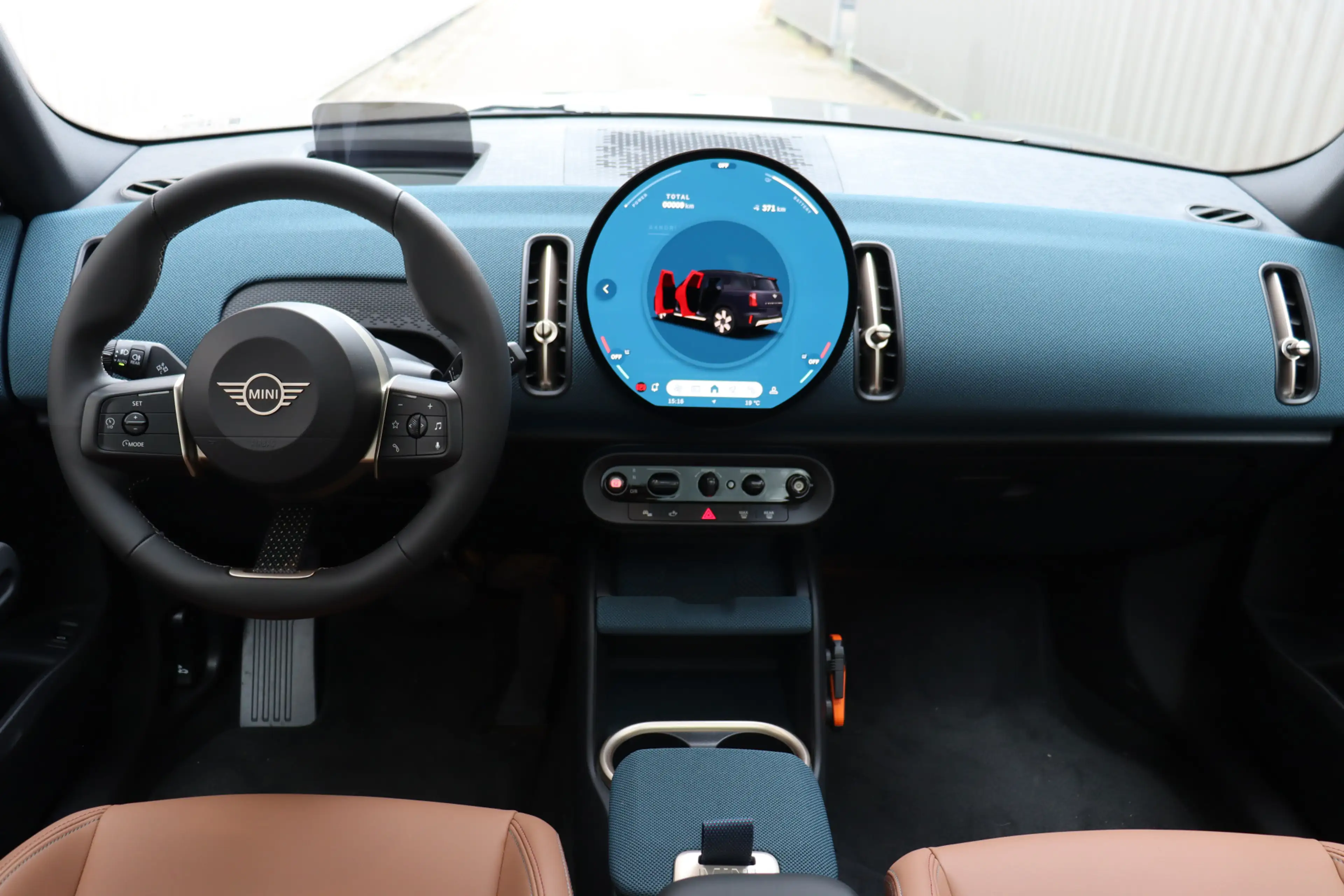 MINI Countryman E / Favoured / Pakket L / 18" Asteroid Spoke Black — photo 10