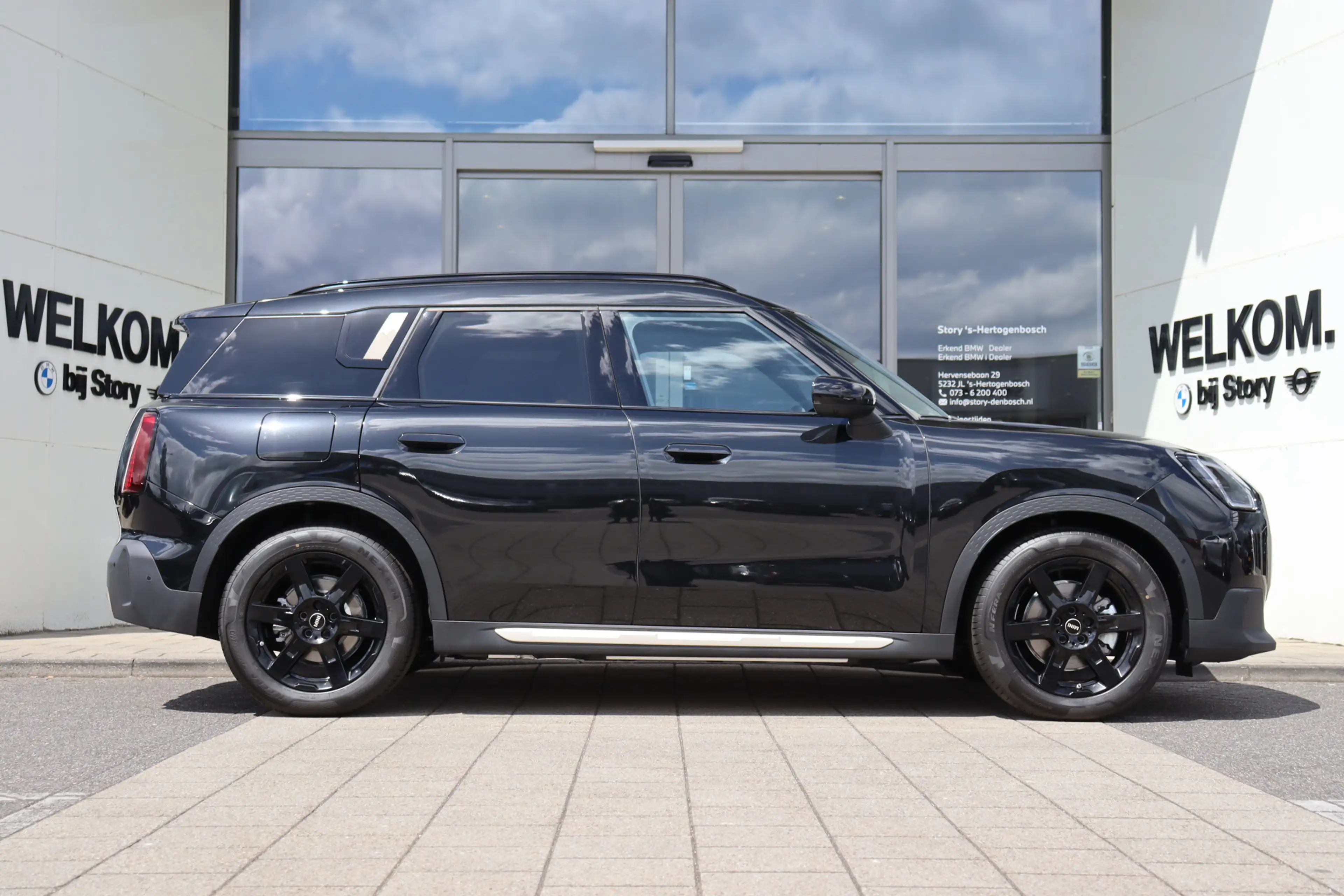 MINI Countryman E / Favoured / Pakket L / 18" Asteroid Spoke Black — photo 6