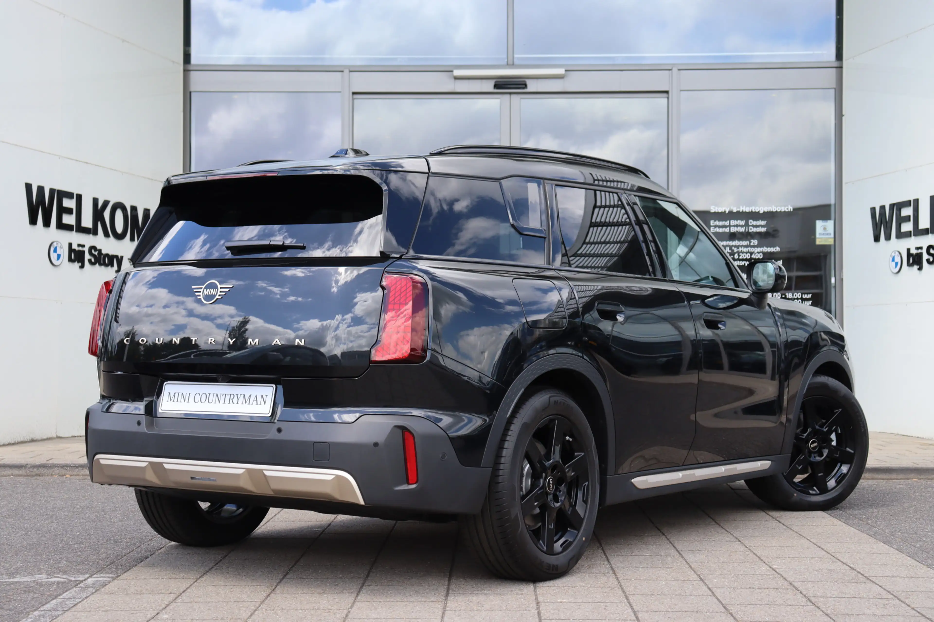 MINI Countryman E / Favoured / Pakket L / 18" Asteroid Spoke Black — photo 5