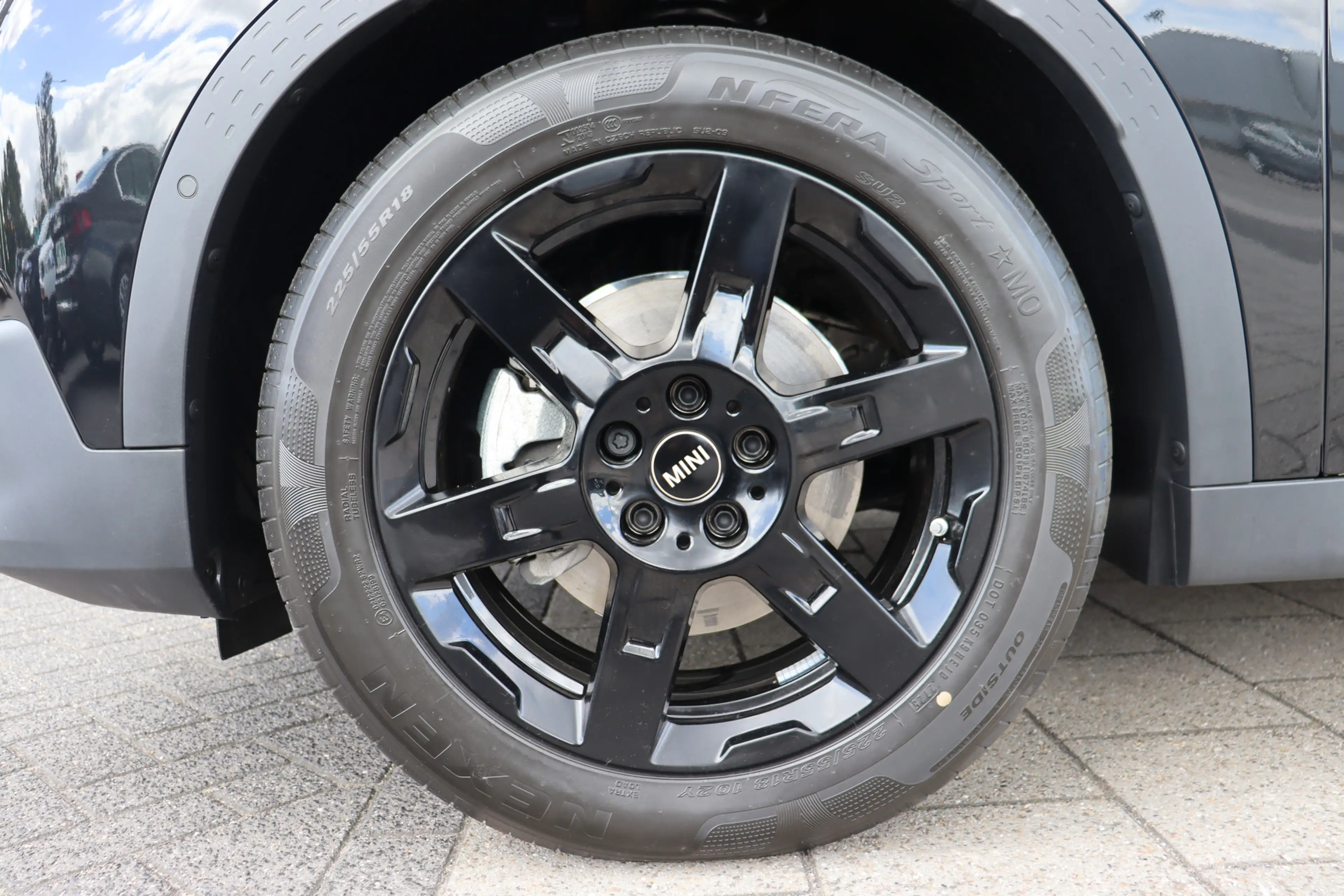 MINI Countryman E / Favoured / Pakket L / 18" Asteroid Spoke Black — photo 7