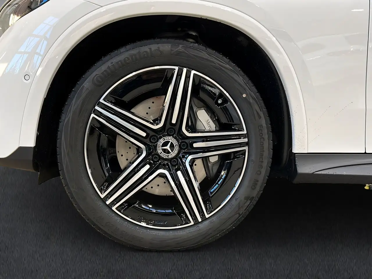 Mercedes-Benz GLC 220 d 4M AMG+DIGITAL+NIGHT+Burm+Memo+AHK+360 7