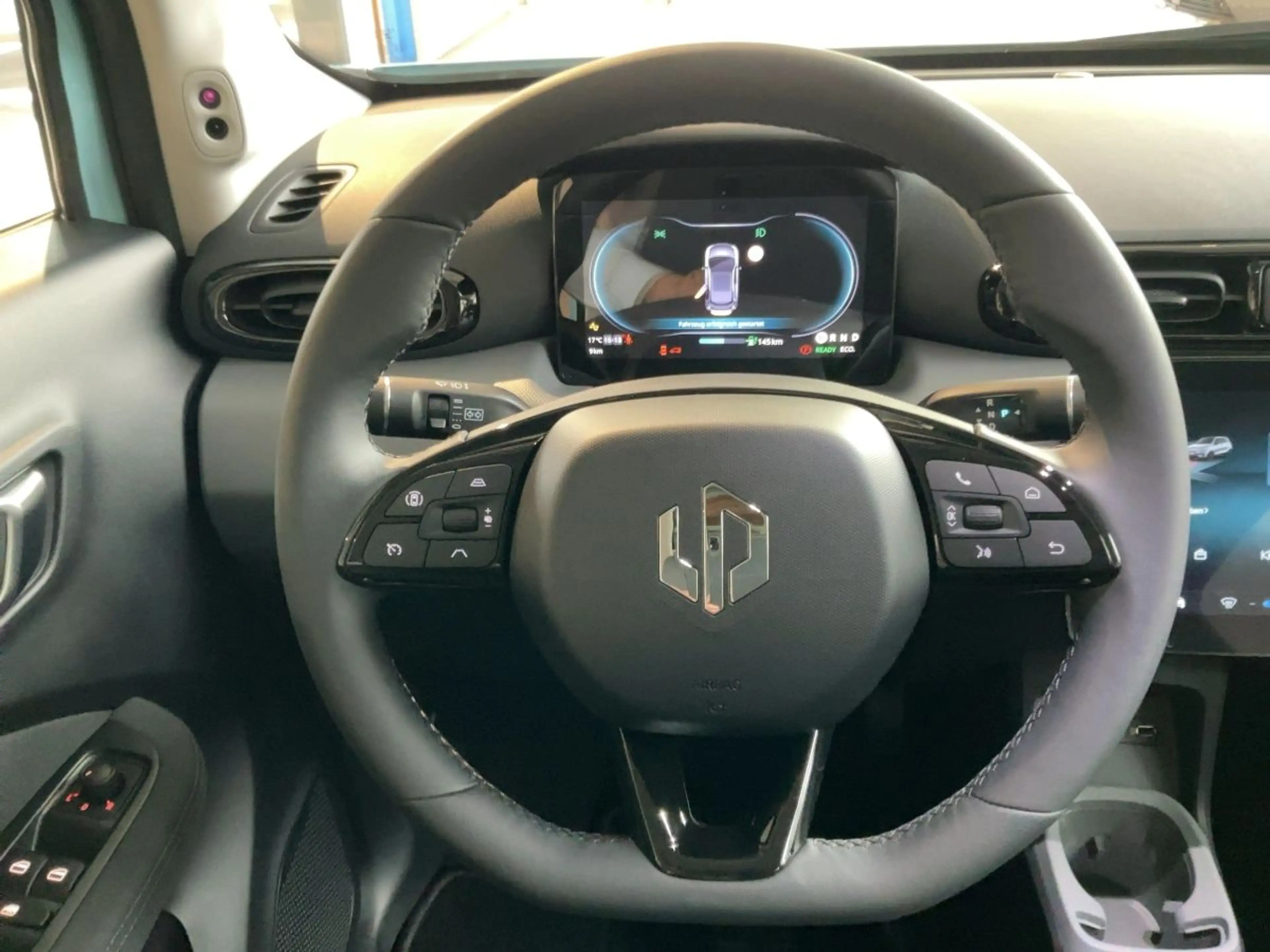 Leapmotor T03 37 70 kW BEV ACC+Navi+Pano+SD+Kam.+KeyLess — photo 10