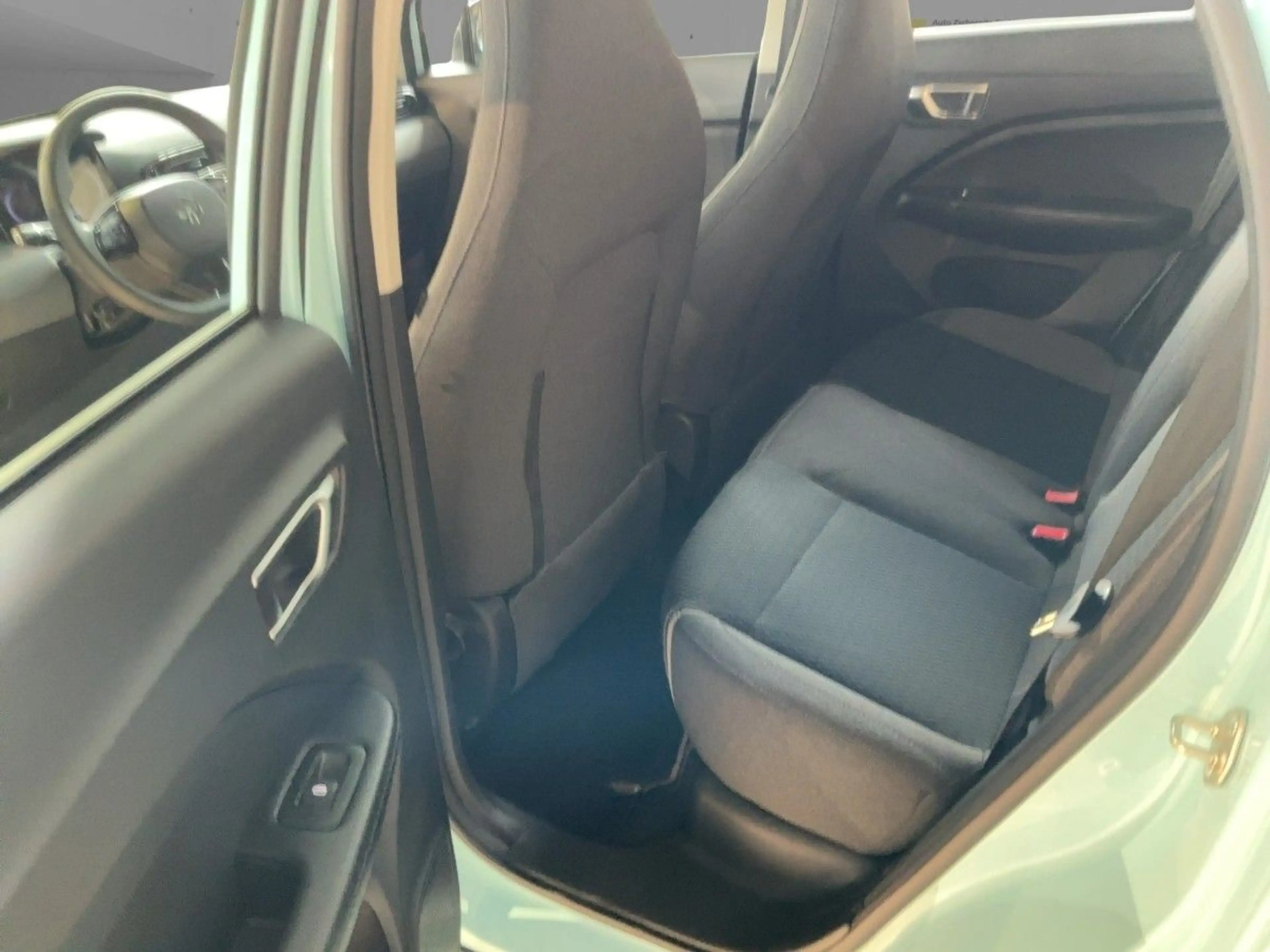 Leapmotor T03 37 70 kW BEV ACC+Navi+Pano+SD+Kam.+KeyLess — photo 8