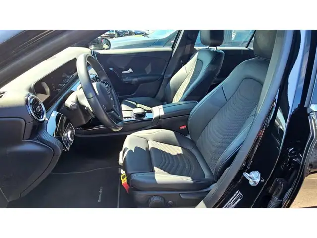 Mercedes-Benz Unknown Model view 12