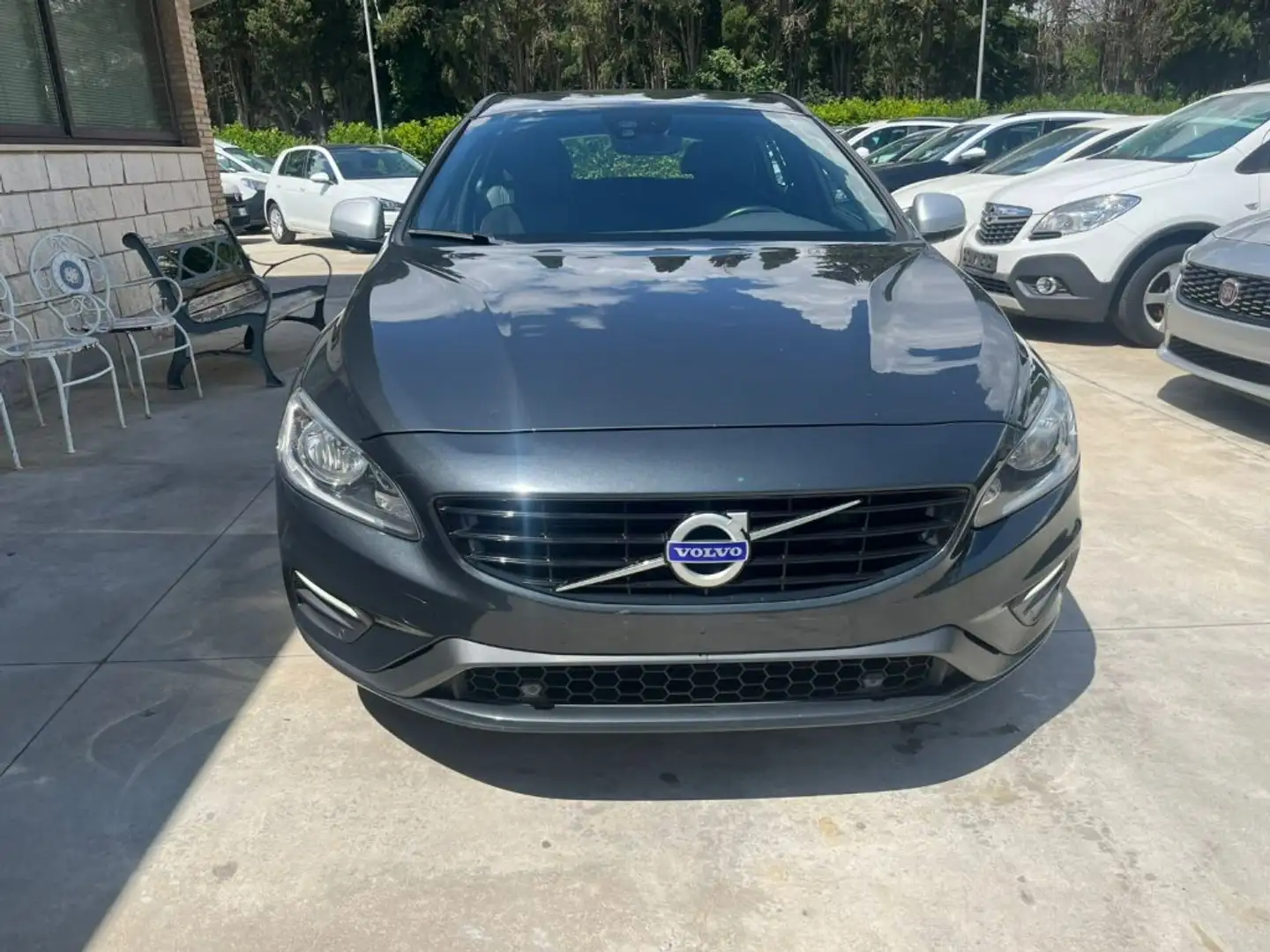 Volvo V60 D2 2.0 R-design Grigio - 2