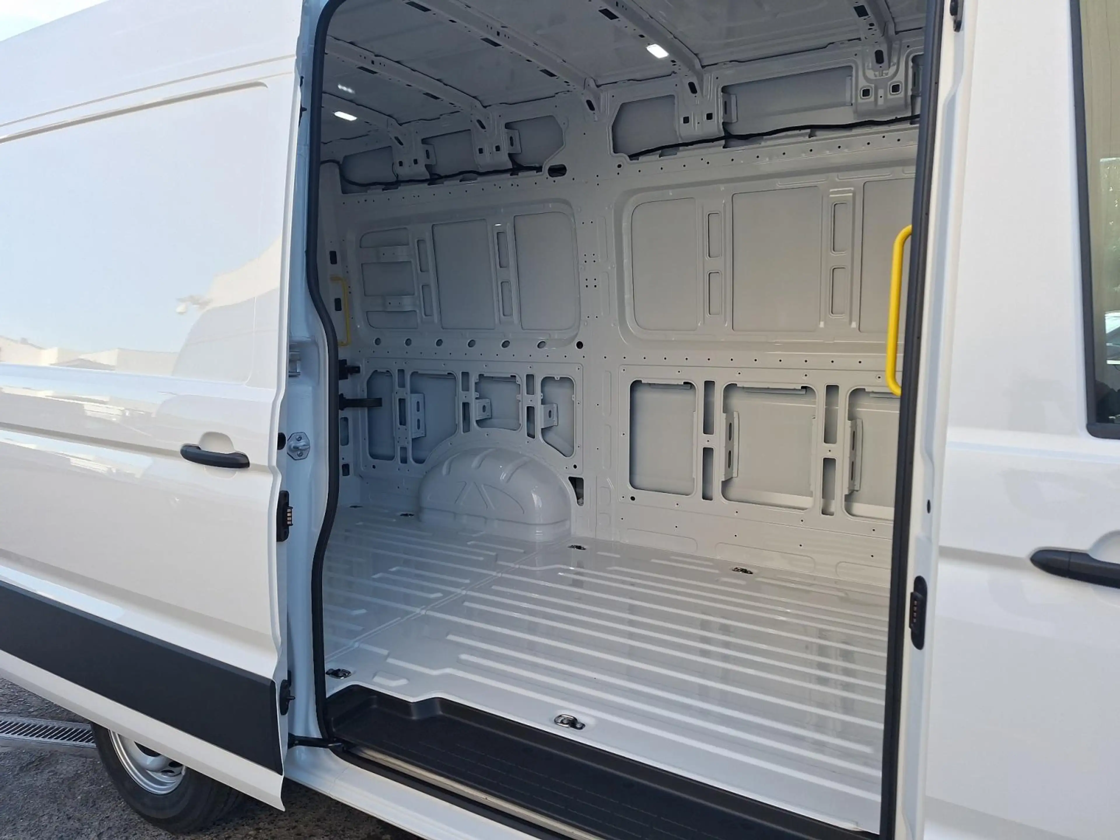 Volkswagen Crafter L3H3 2.0TDI 140PK*CAMERA*SENSOREN VOOR EN ACHTER*C — photo 7