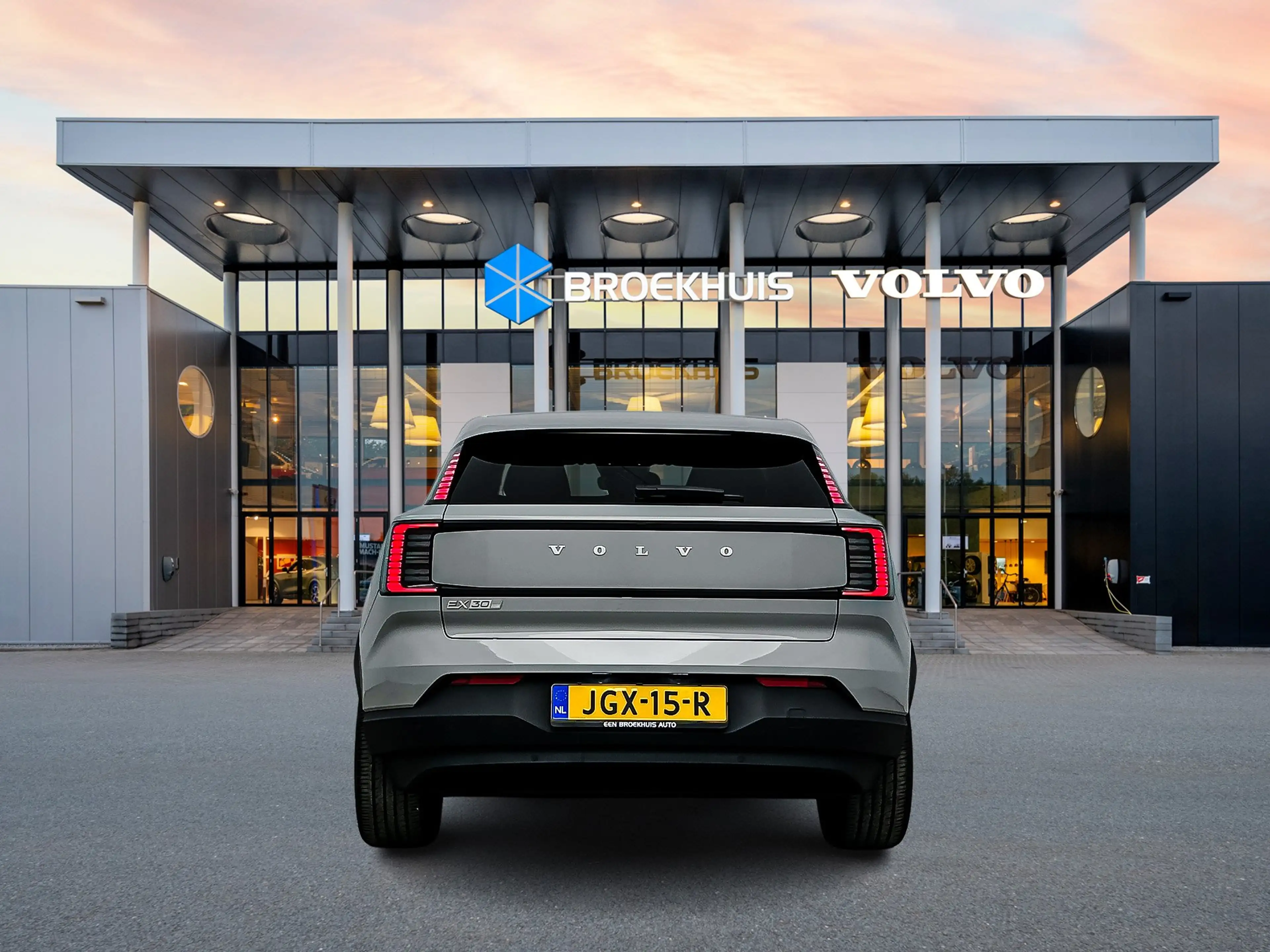 Volvo EX30 Single Motor Extended Range Plus 69 kWh | 19" | St — photo 6