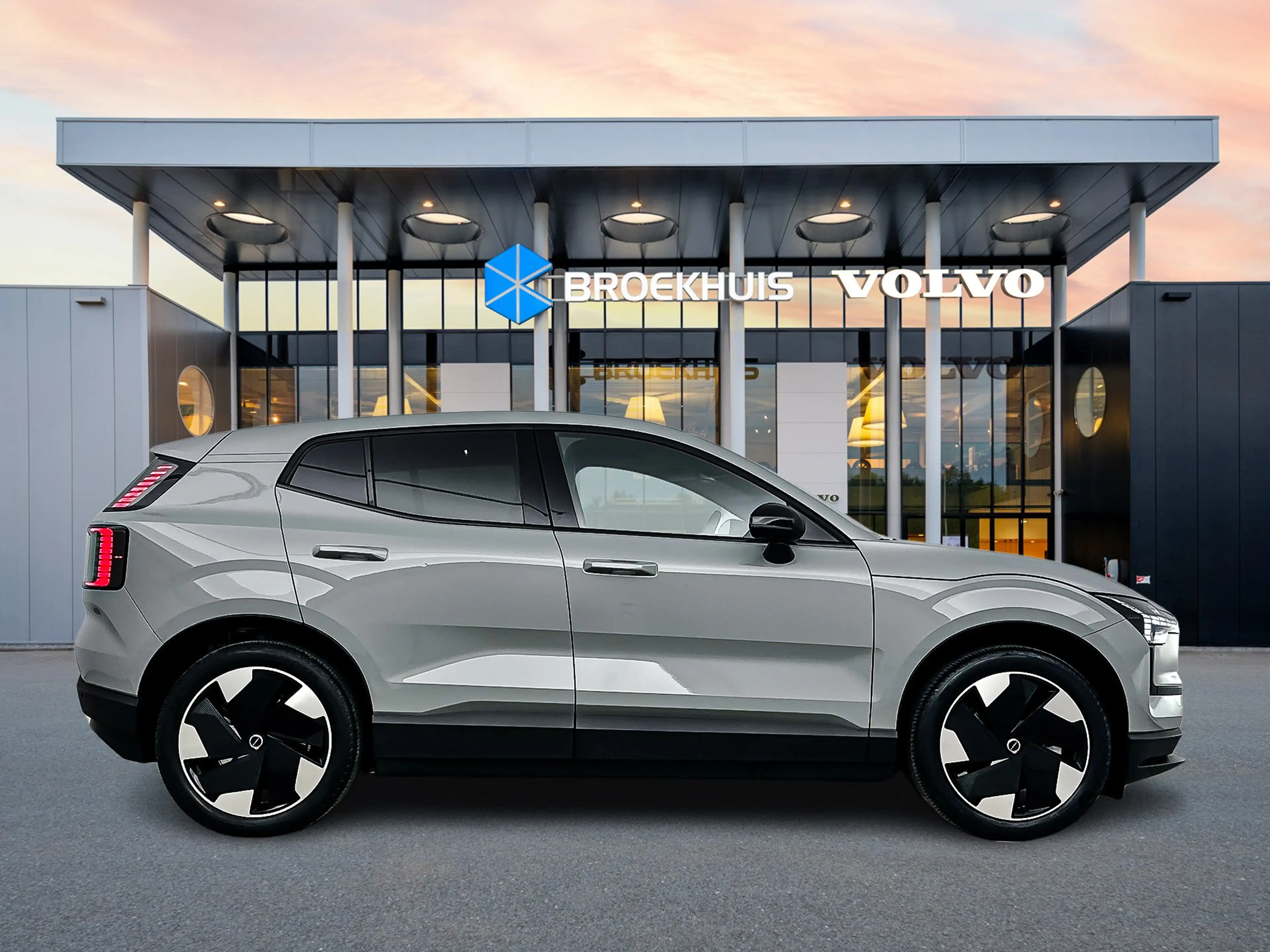 Volvo EX30 Single Motor Extended Range Plus 69 kWh | 19" | St — photo 7