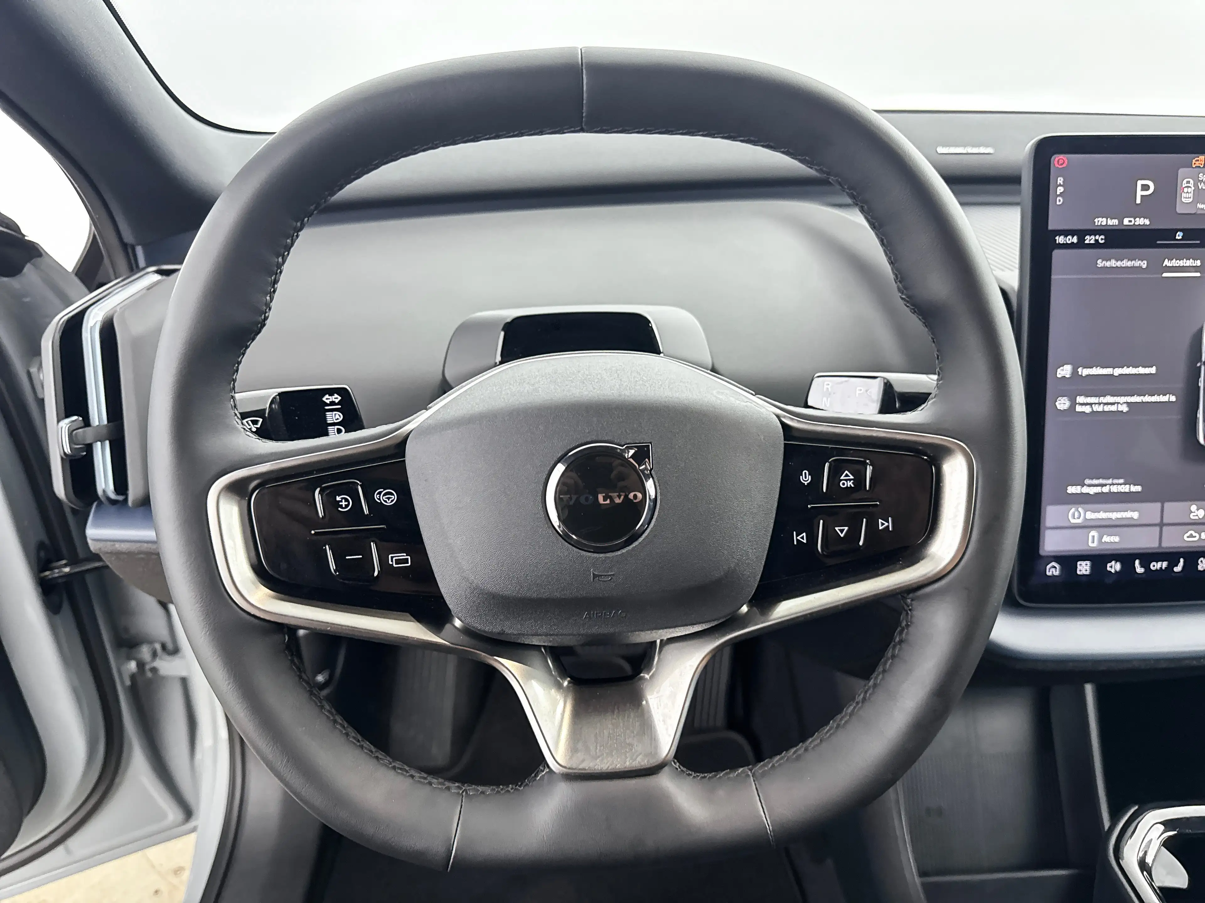 Volvo EX30 Single Motor Extended Range Plus 69 kWh | 19" | St — photo 9