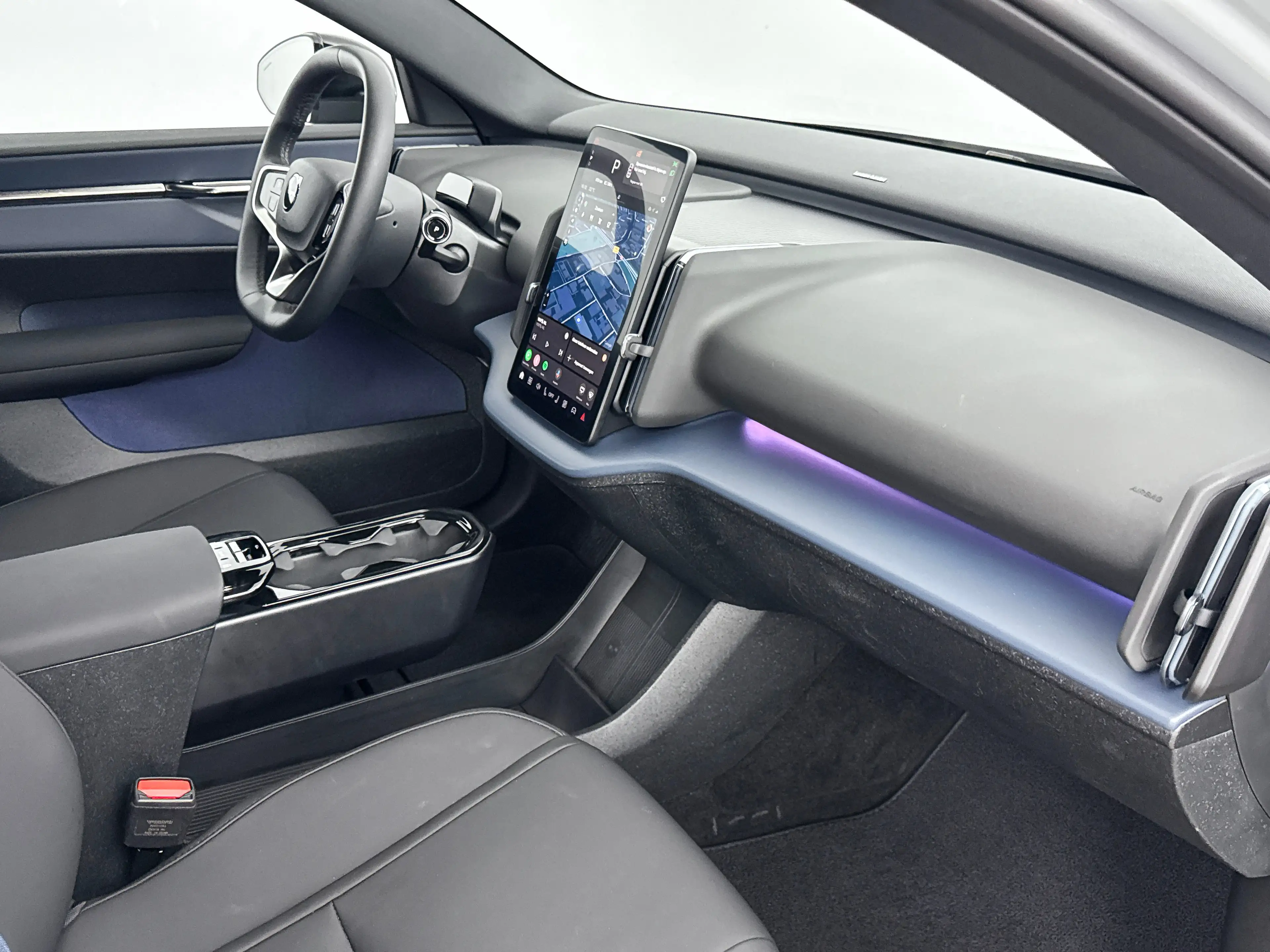 Volvo EX30 Single Motor Extended Range Plus 69 kWh | 19" | St — photo 20