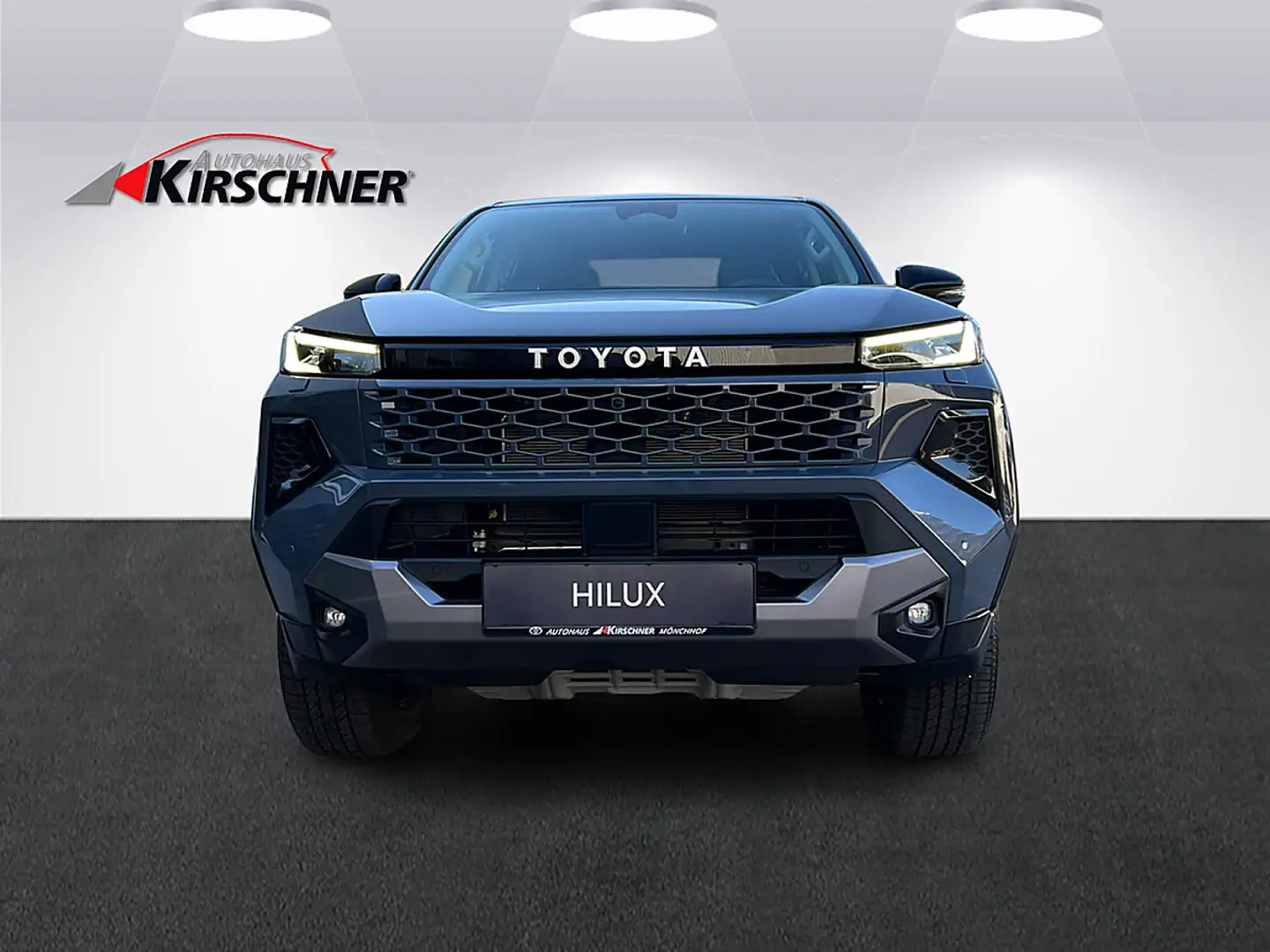 Toyota Hilux DK Invincible 2,8 D-4D MHEV 4WD Aut. Grau - 2