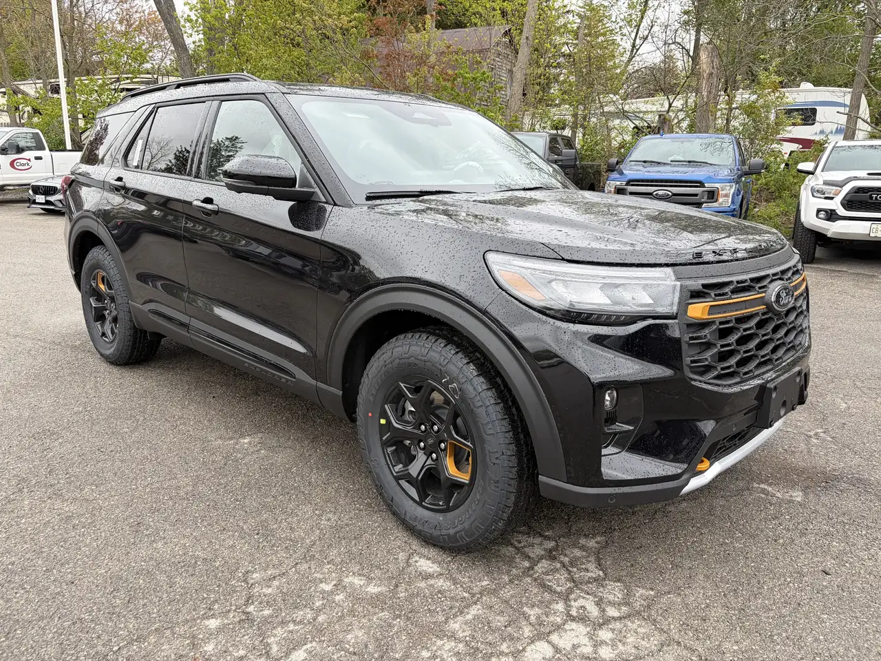 Ford Explorer снимка Ford Explorer