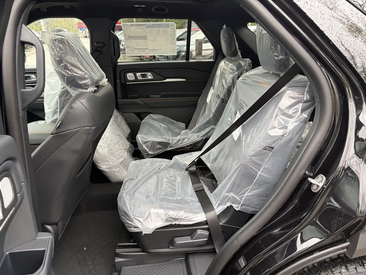 Ford Explorer снимка Ford Explorer