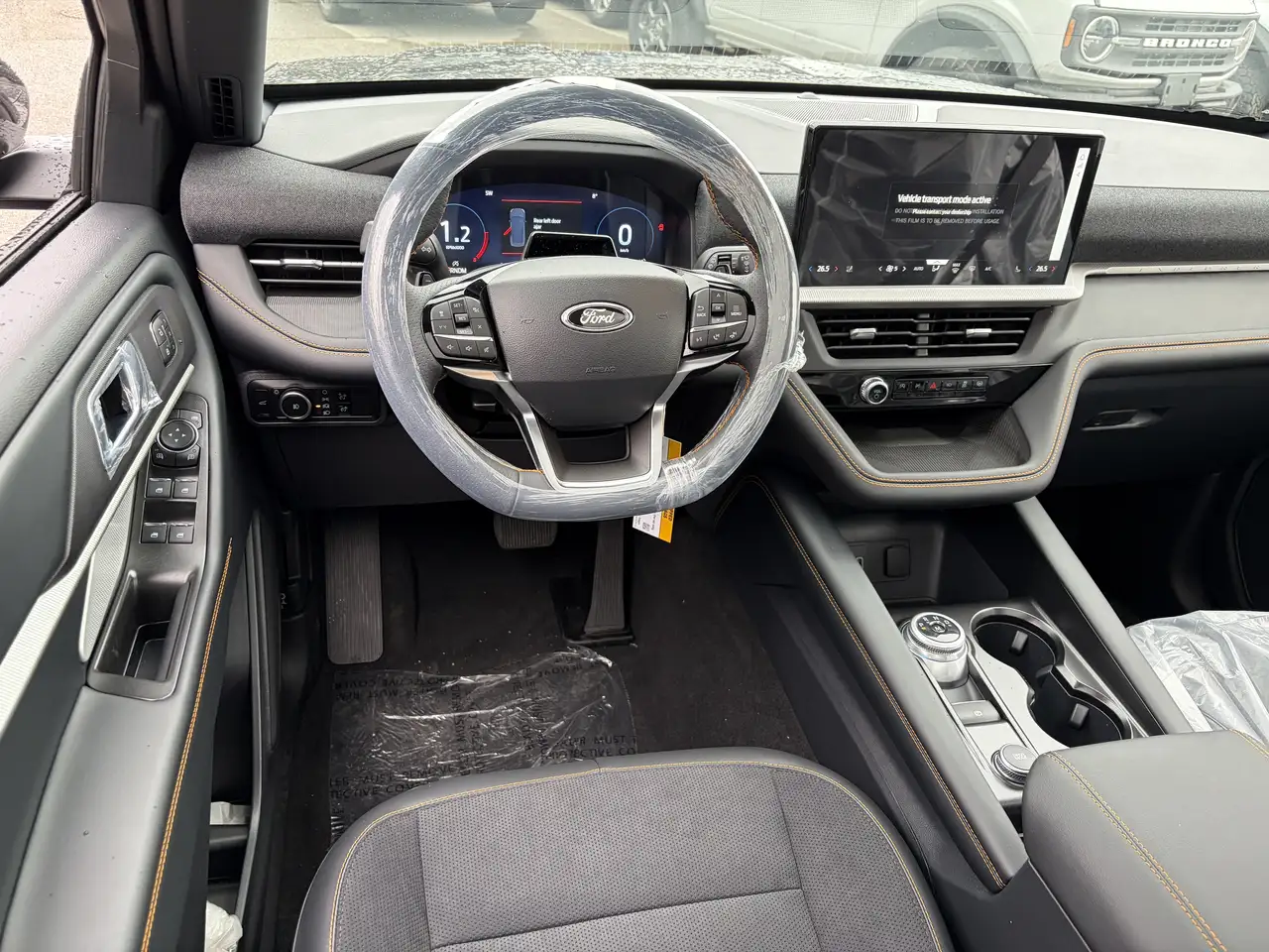 Ford Explorer снимка Ford Explorer